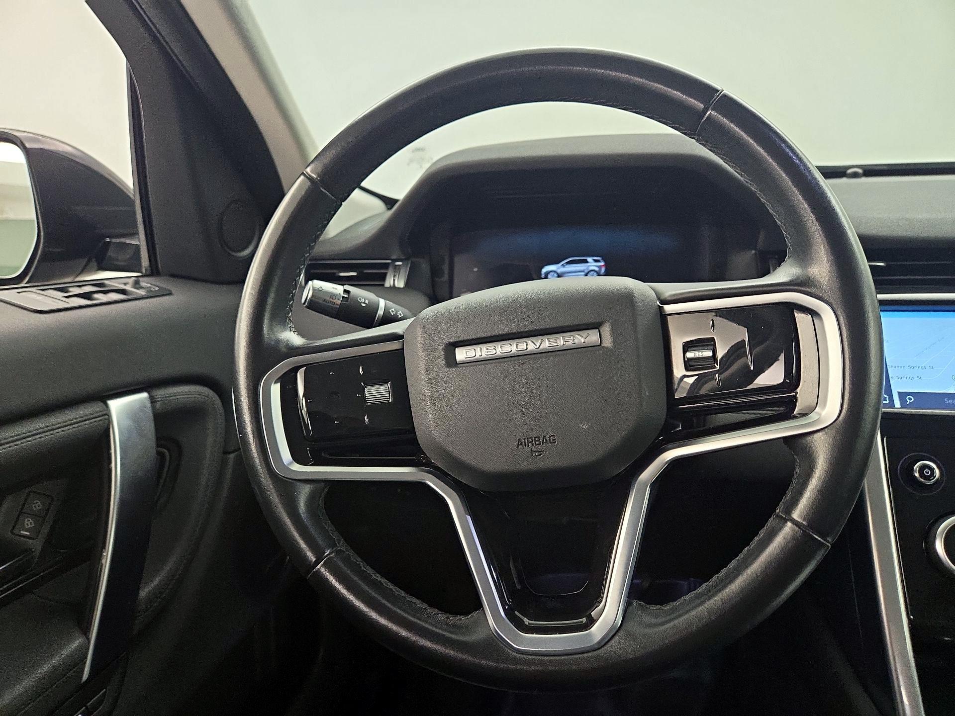 Thumbnail: 2022 Land Rover Discovery Sport - 10