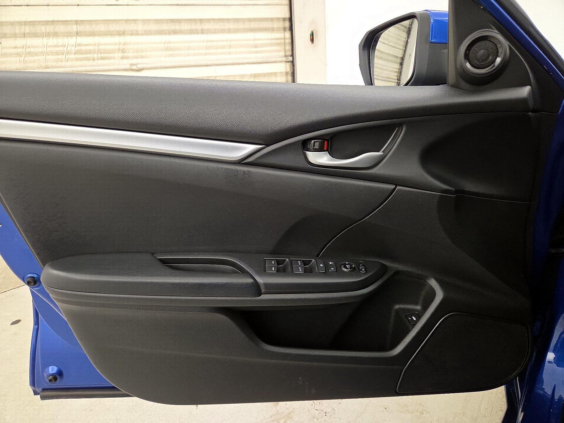 Thumbnail: 2020 Honda Civic - 12