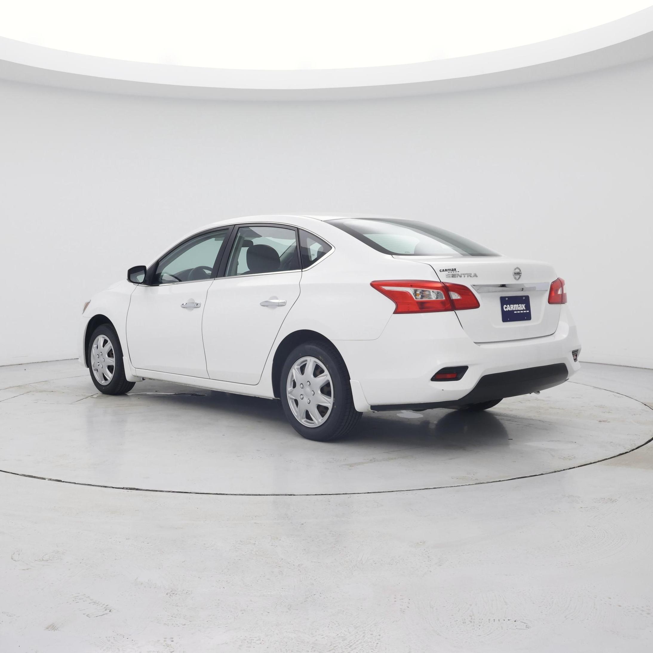 Thumbnail: 2016 Nissan Sentra - 2