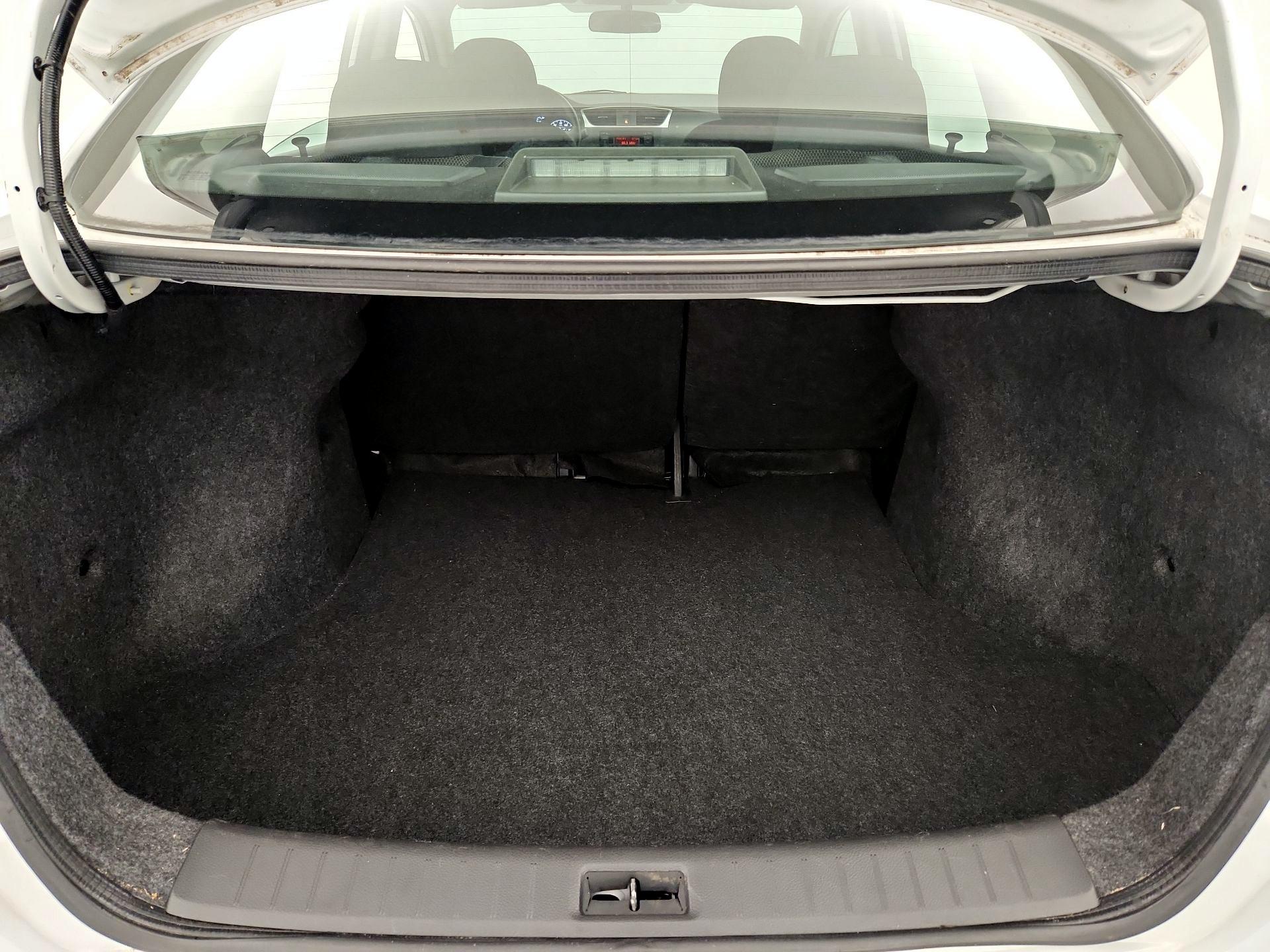 Thumbnail: 2016 Nissan Sentra - 20
