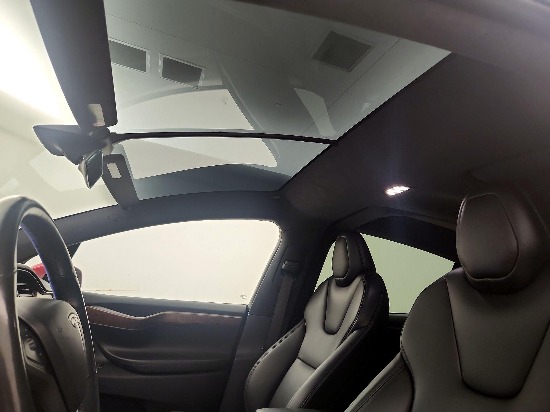 Thumbnail: 2020 Tesla Model X - 19