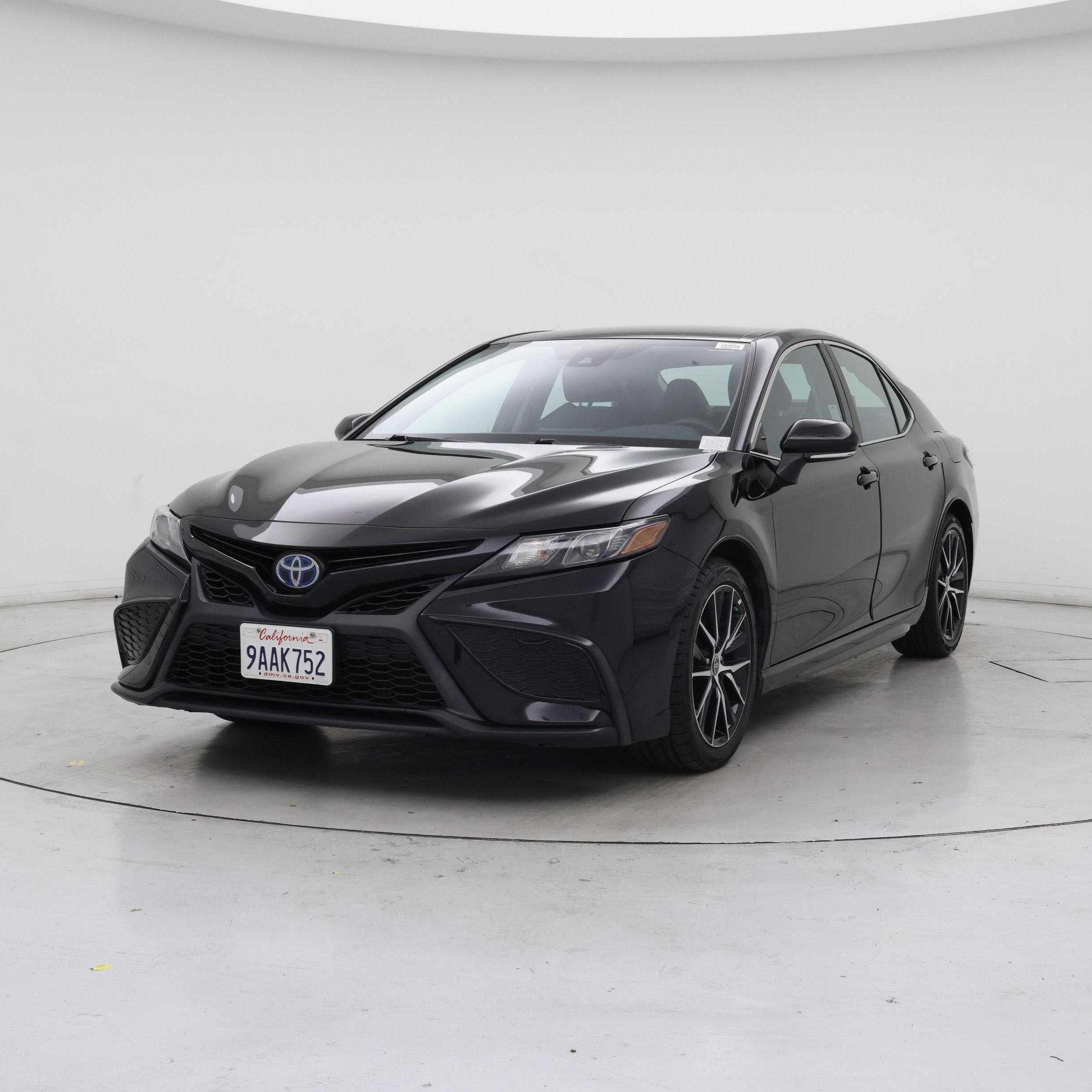 Thumbnail: 2022 Toyota Camry - 4