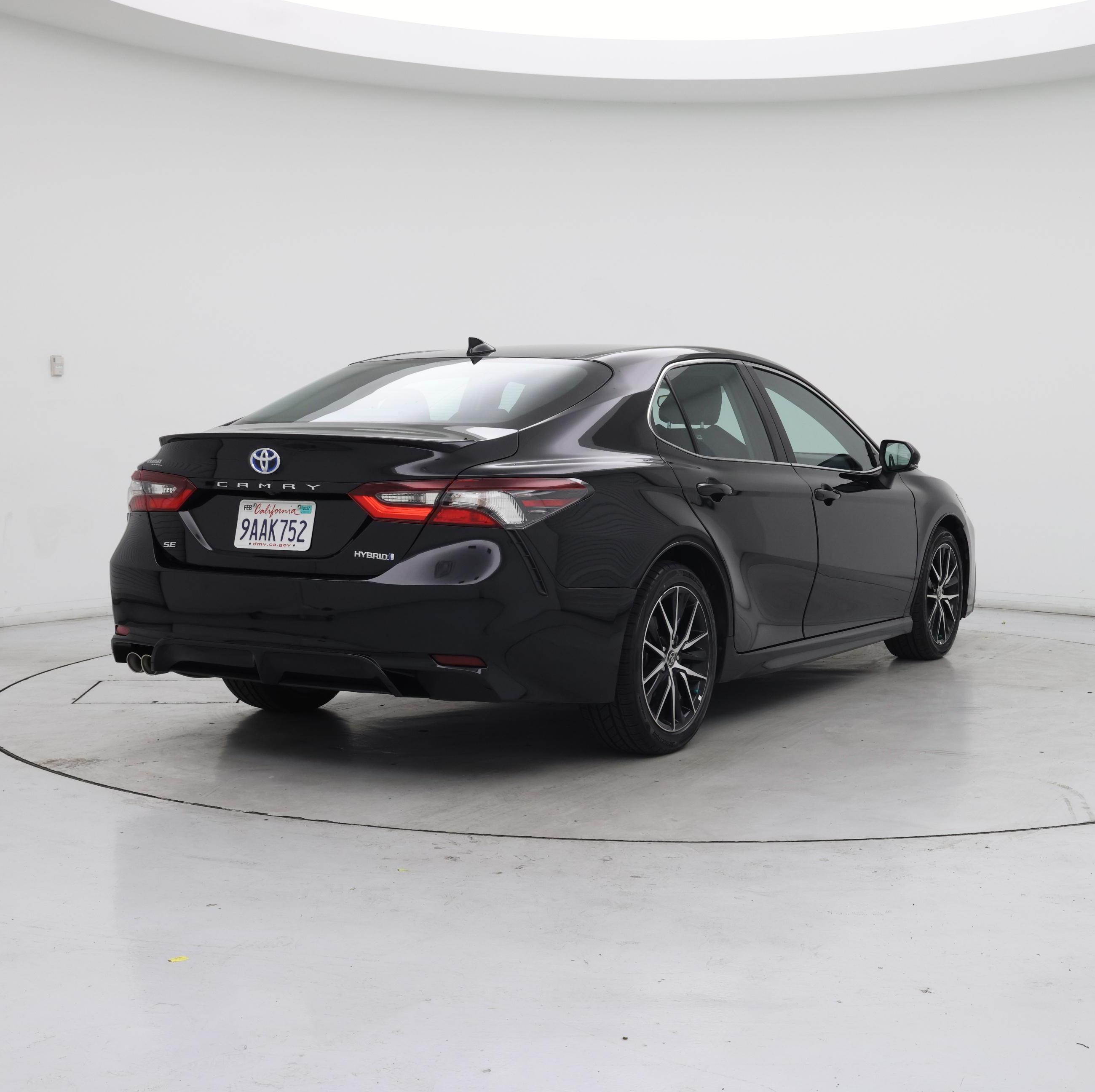 Thumbnail: 2022 Toyota Camry - 8
