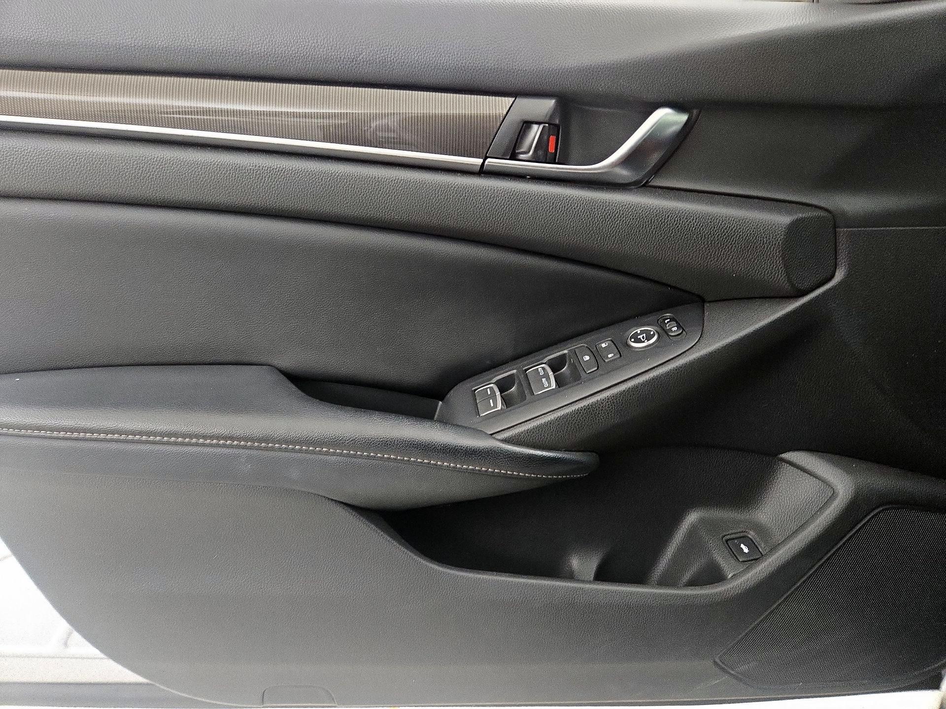Thumbnail: 2018 Honda Accord - 12