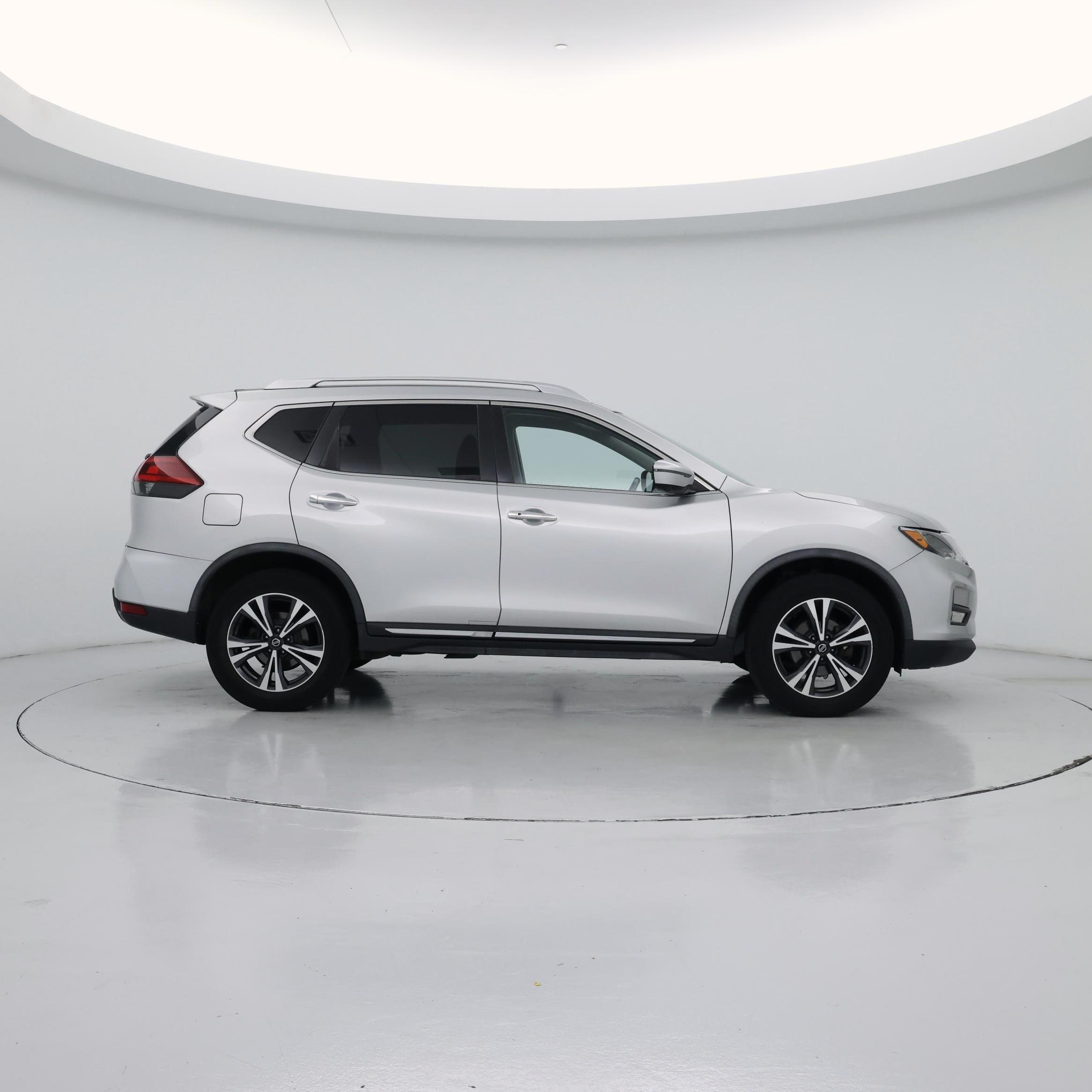 Thumbnail: 2018 Nissan Rogue - 7