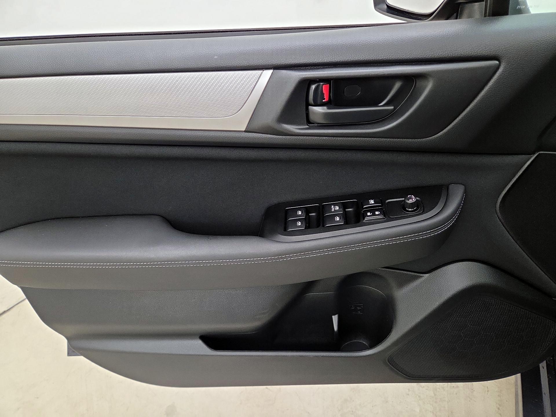 Thumbnail: 2015 Subaru Legacy - 12