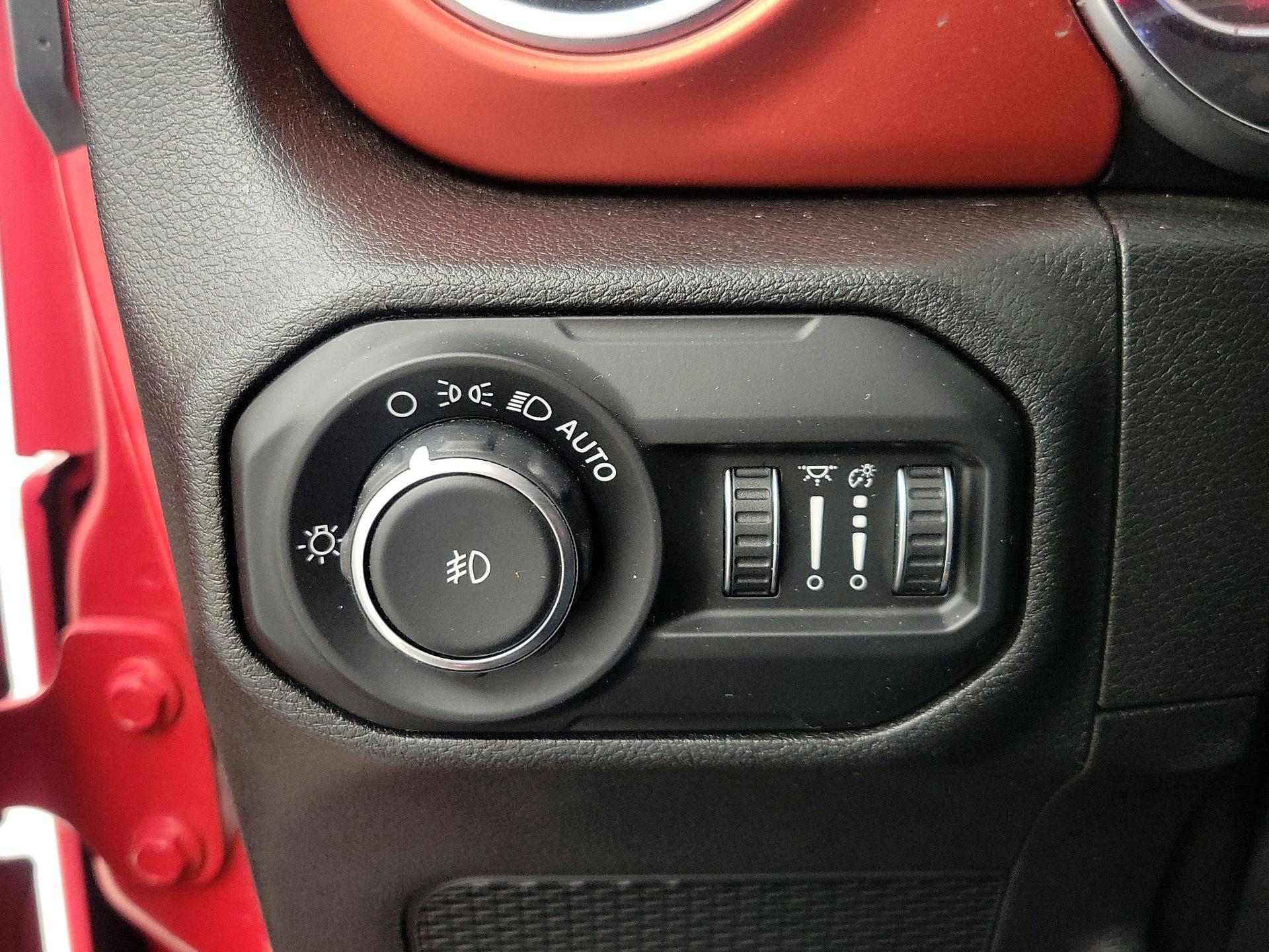 Thumbnail: 2020 Jeep Wrangler - 13