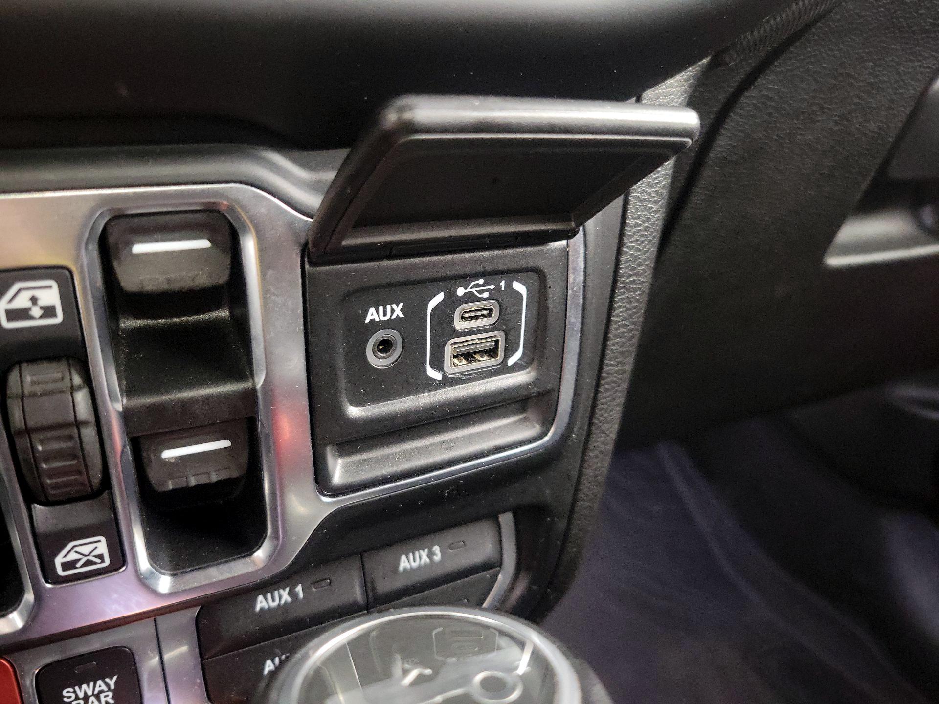 Thumbnail: 2020 Jeep Wrangler - 19
