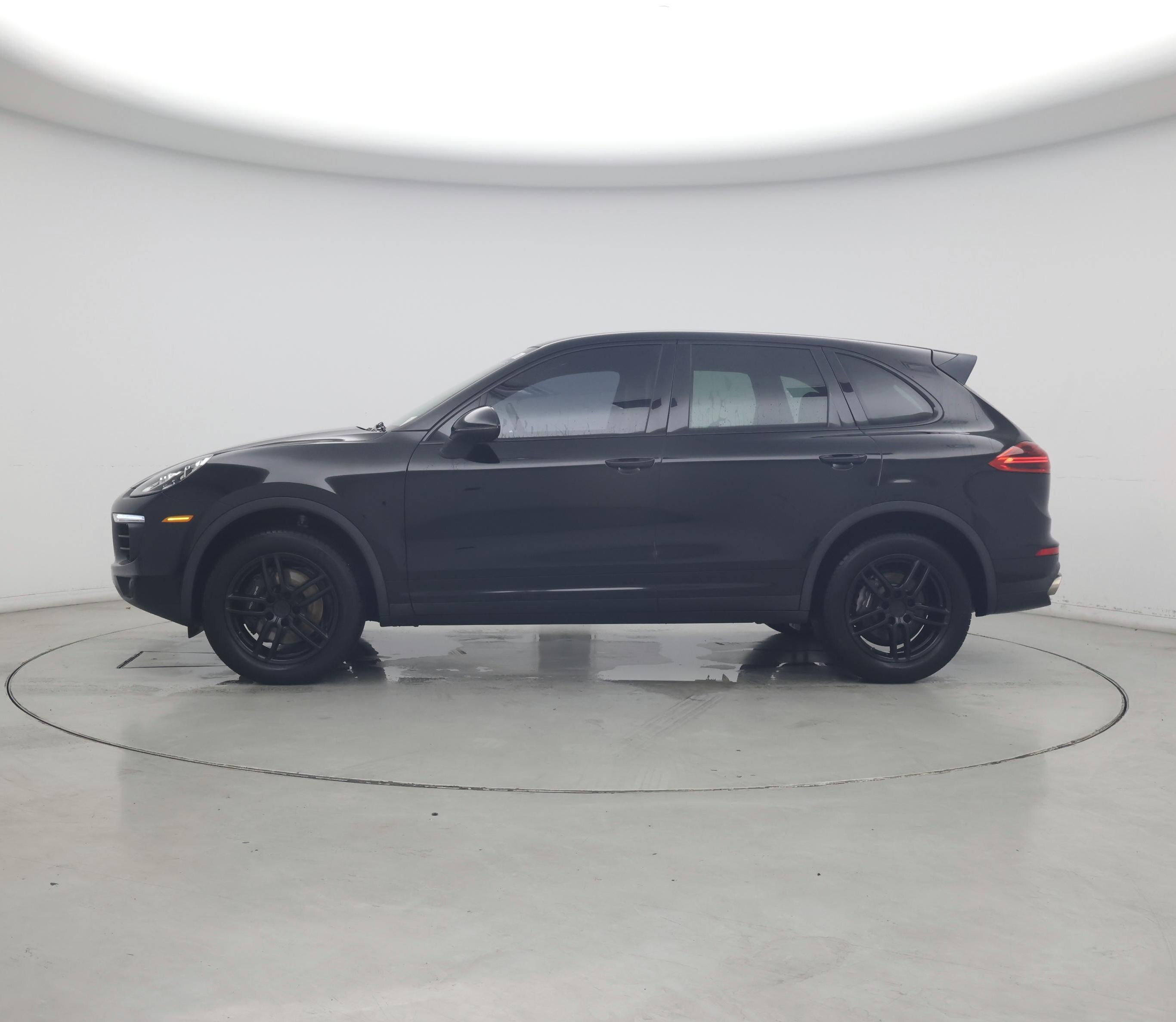 Thumbnail: 2016 Porsche Cayenne - 3