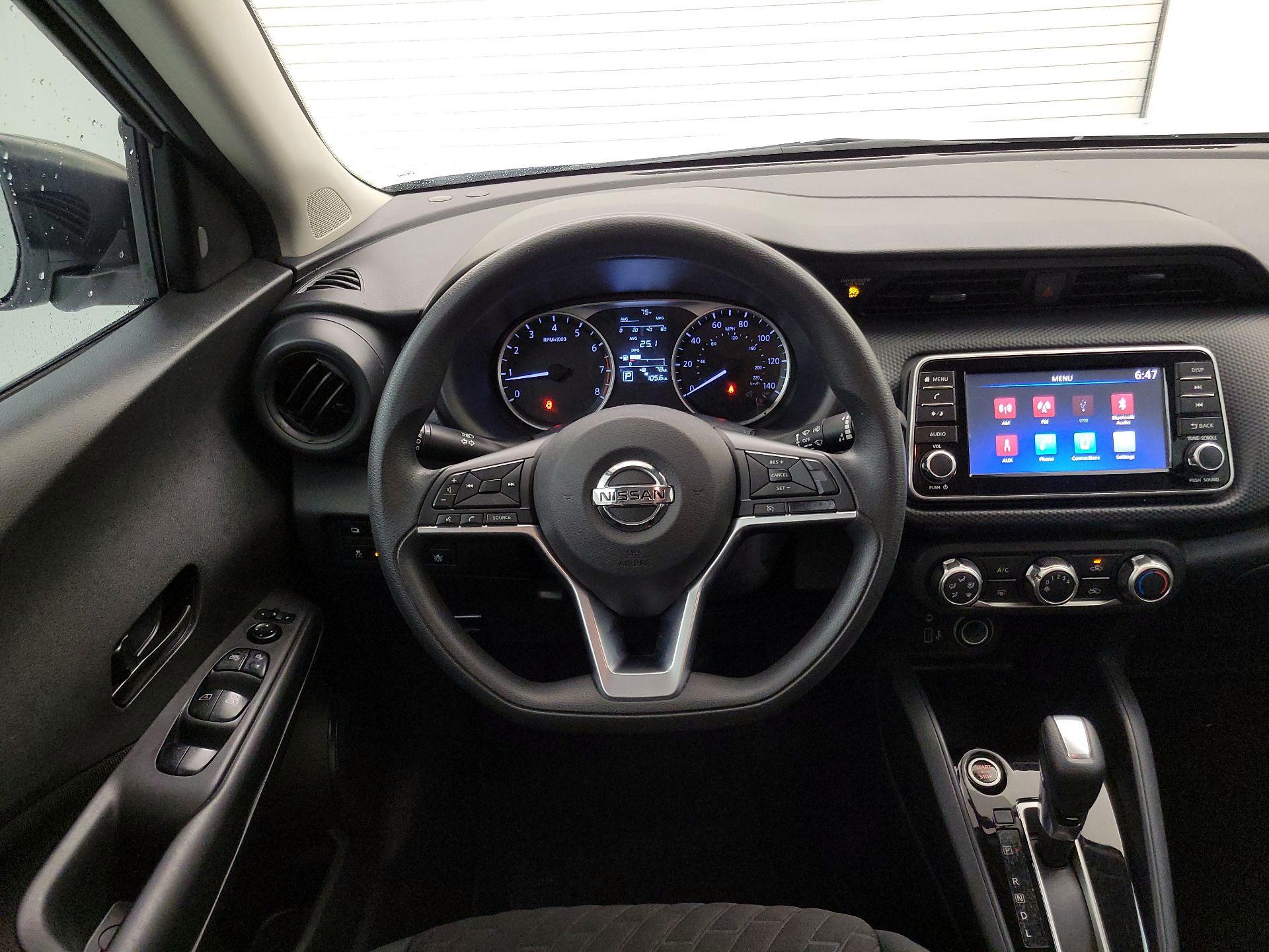 Thumbnail: 2021 Nissan Kicks - 10