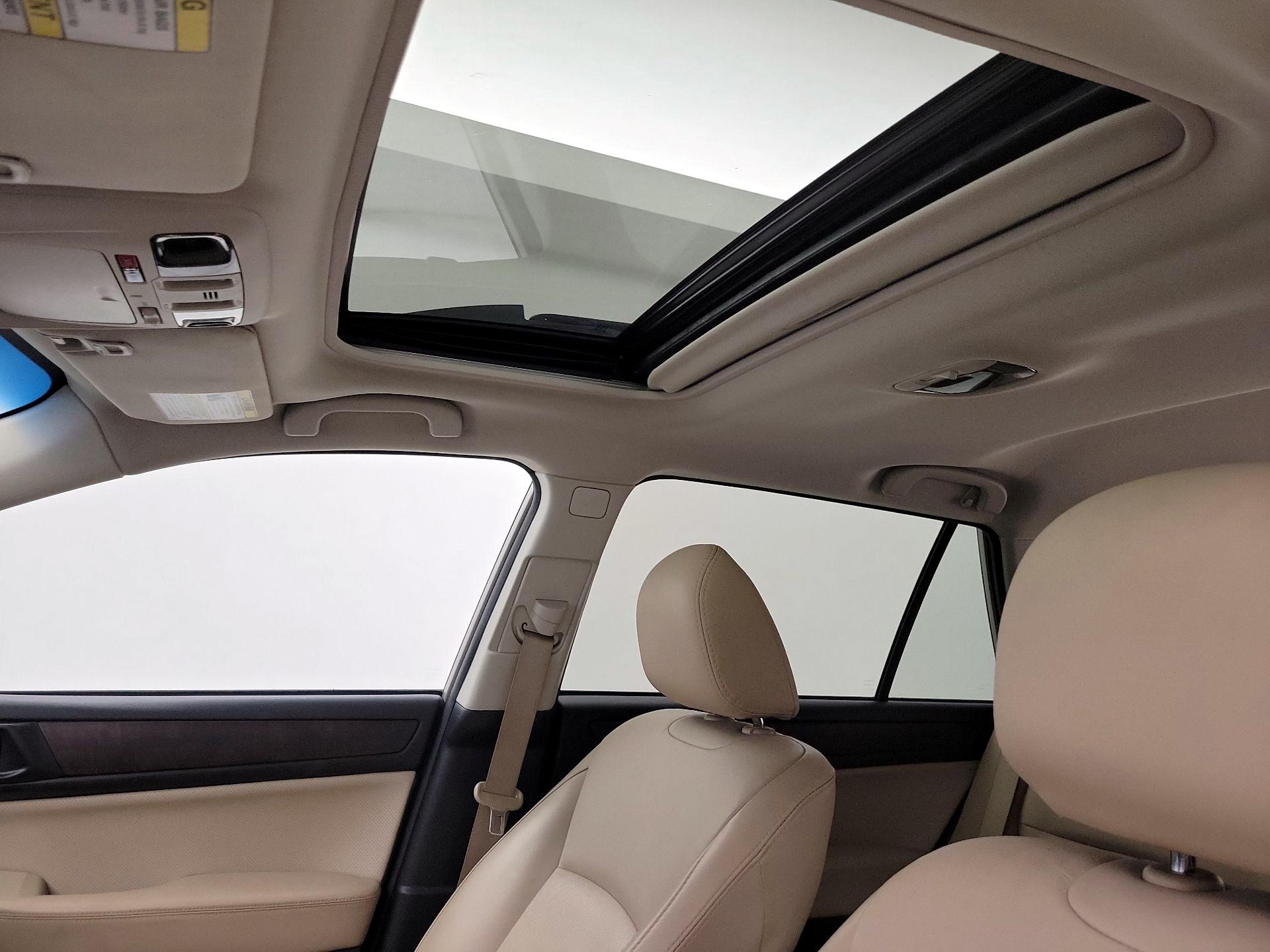 Thumbnail: 2017 Subaru Outback - 20