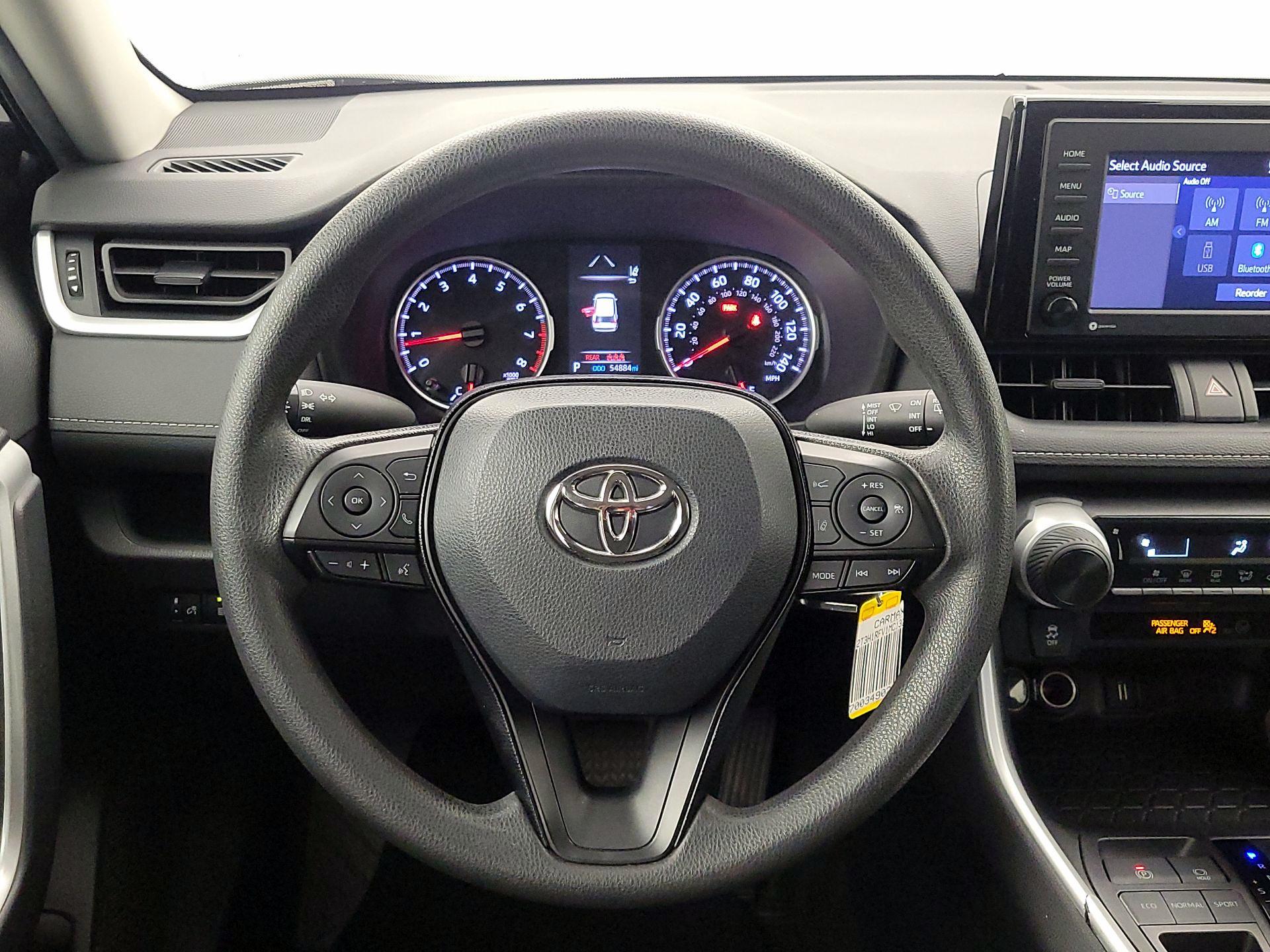 Thumbnail: 2021 Toyota RAV4 - 10