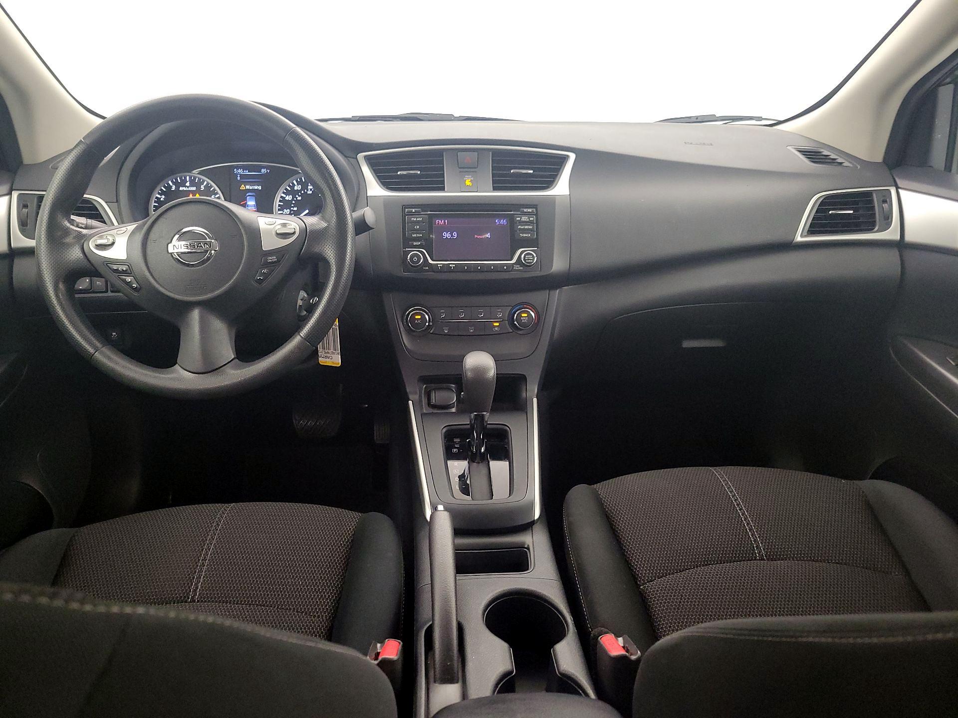 Thumbnail: 2018 Nissan Sentra - 9