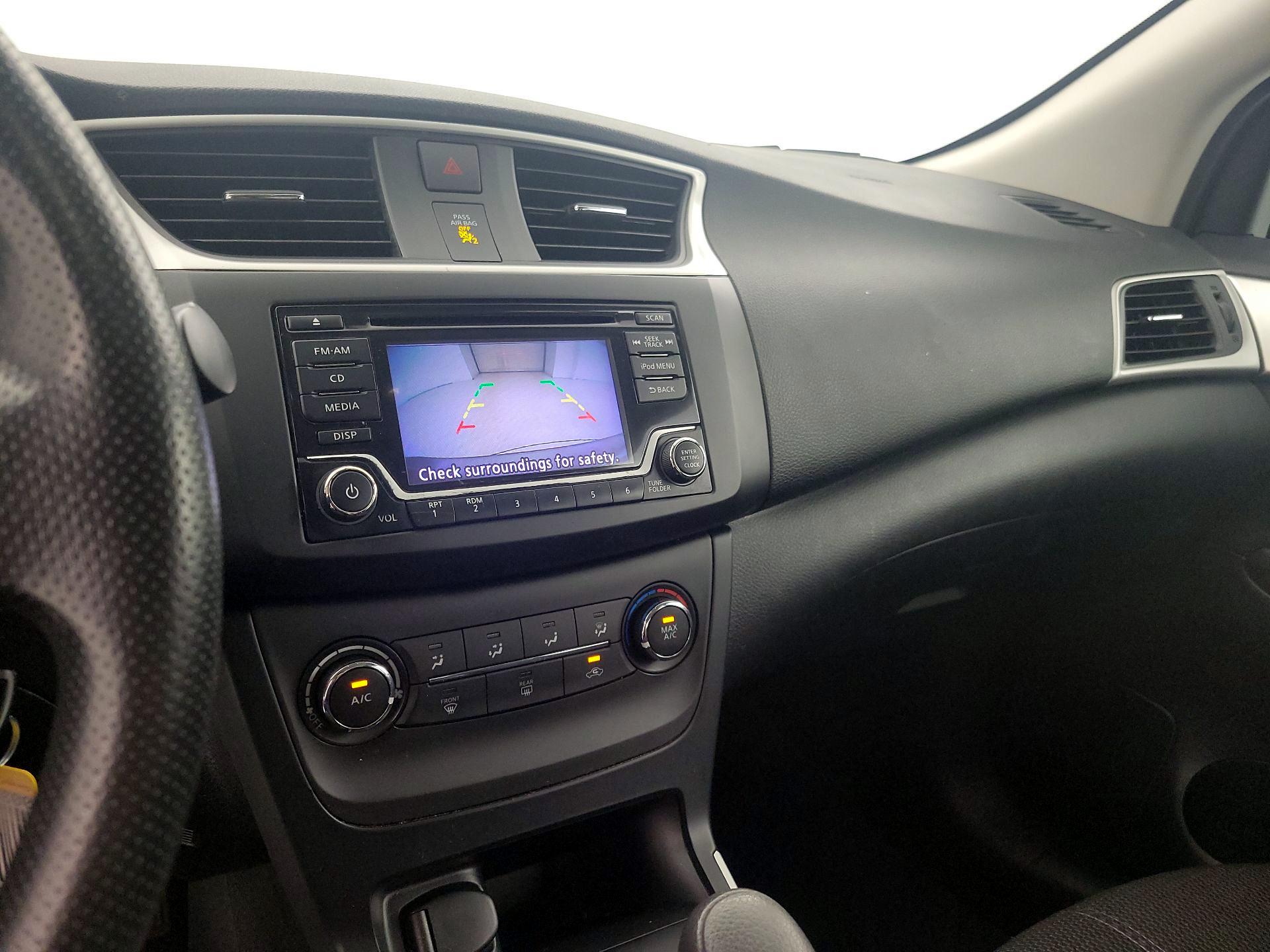 Thumbnail: 2018 Nissan Sentra - 14