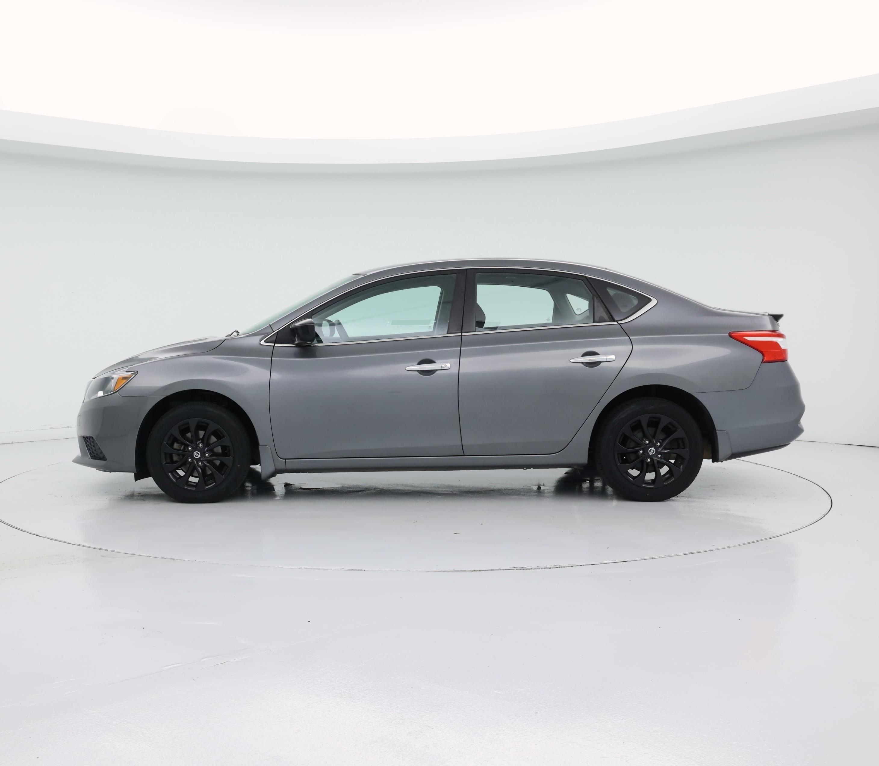 Thumbnail: 2018 Nissan Sentra - 3