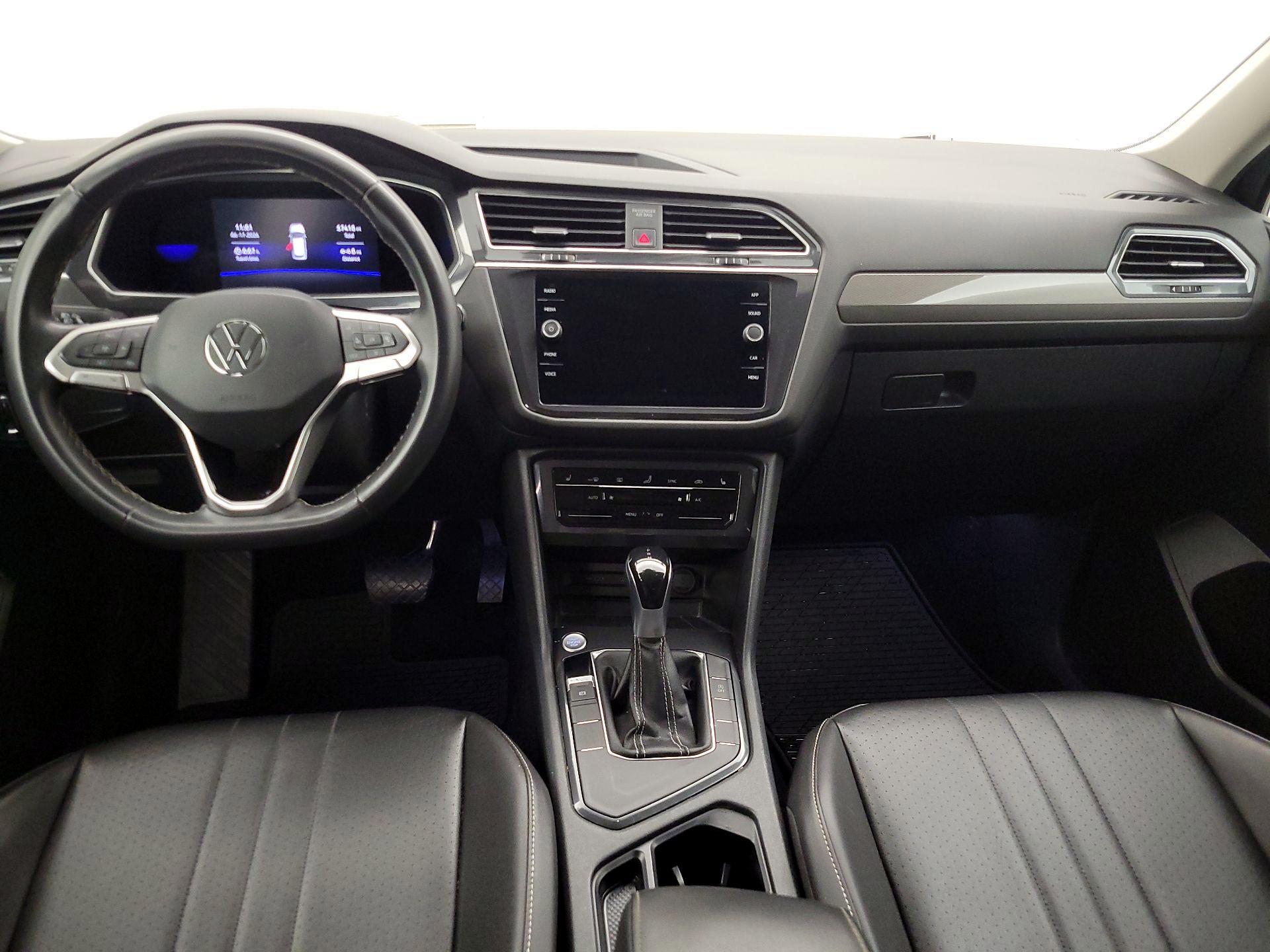 Thumbnail: 2022 Volkswagen Tiguan - 9