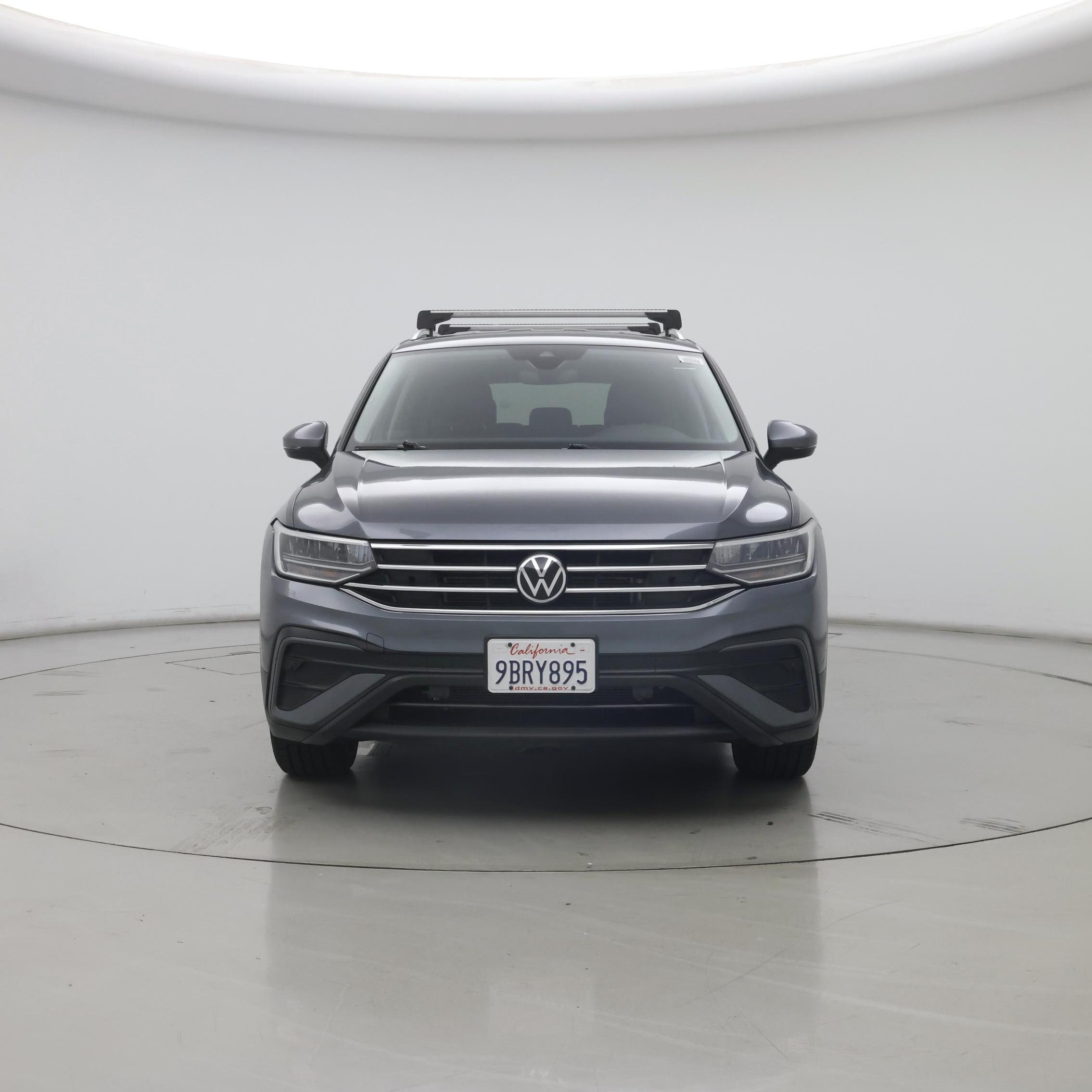 Thumbnail: 2022 Volkswagen Tiguan - 5