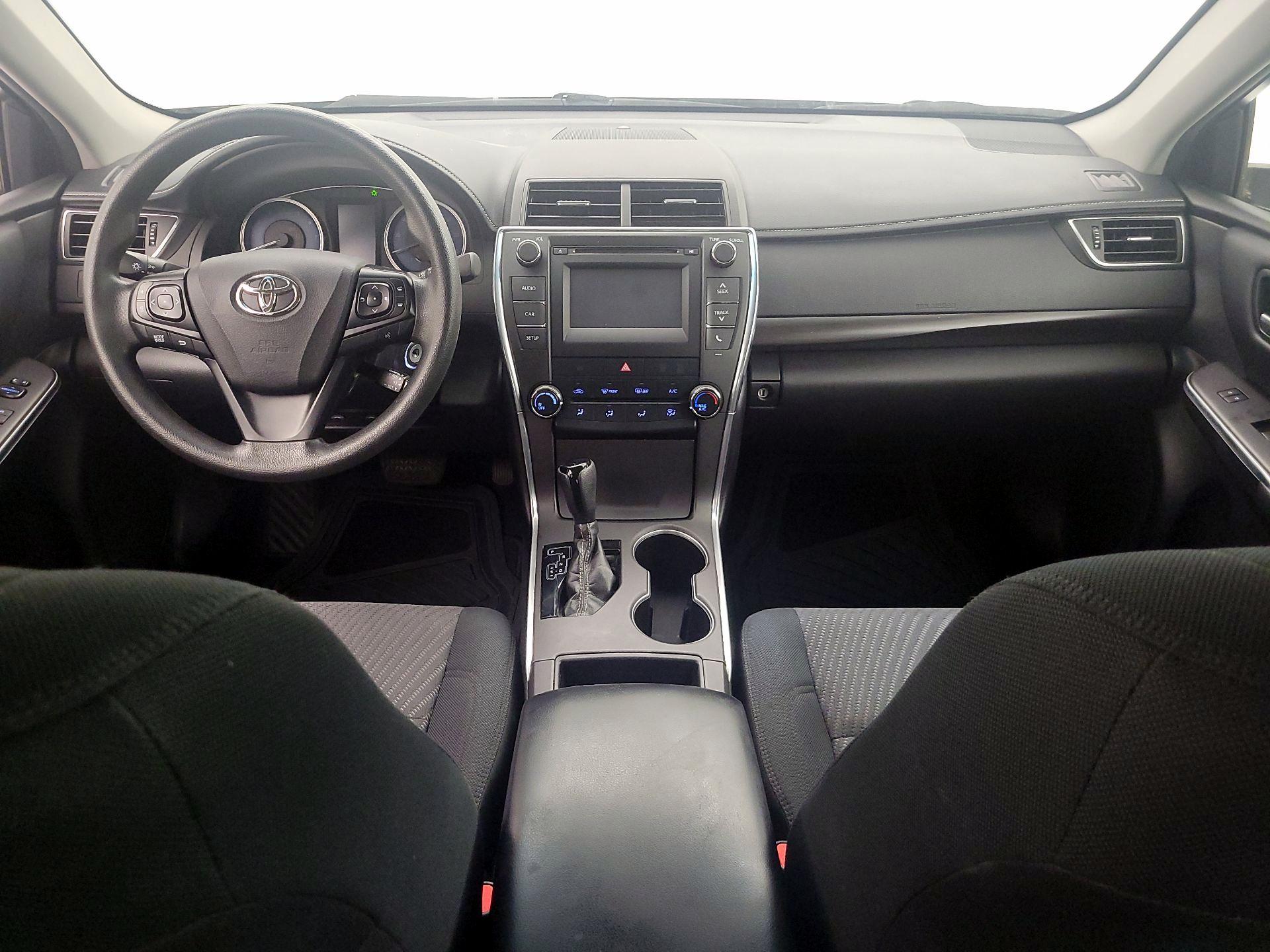 Thumbnail: 2017 Toyota Camry - 9