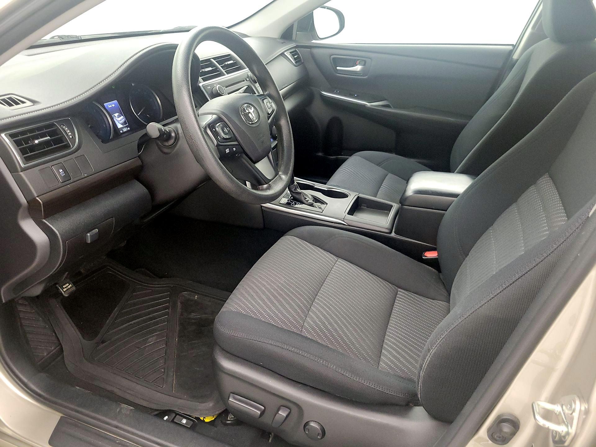 Thumbnail: 2017 Toyota Camry - 11
