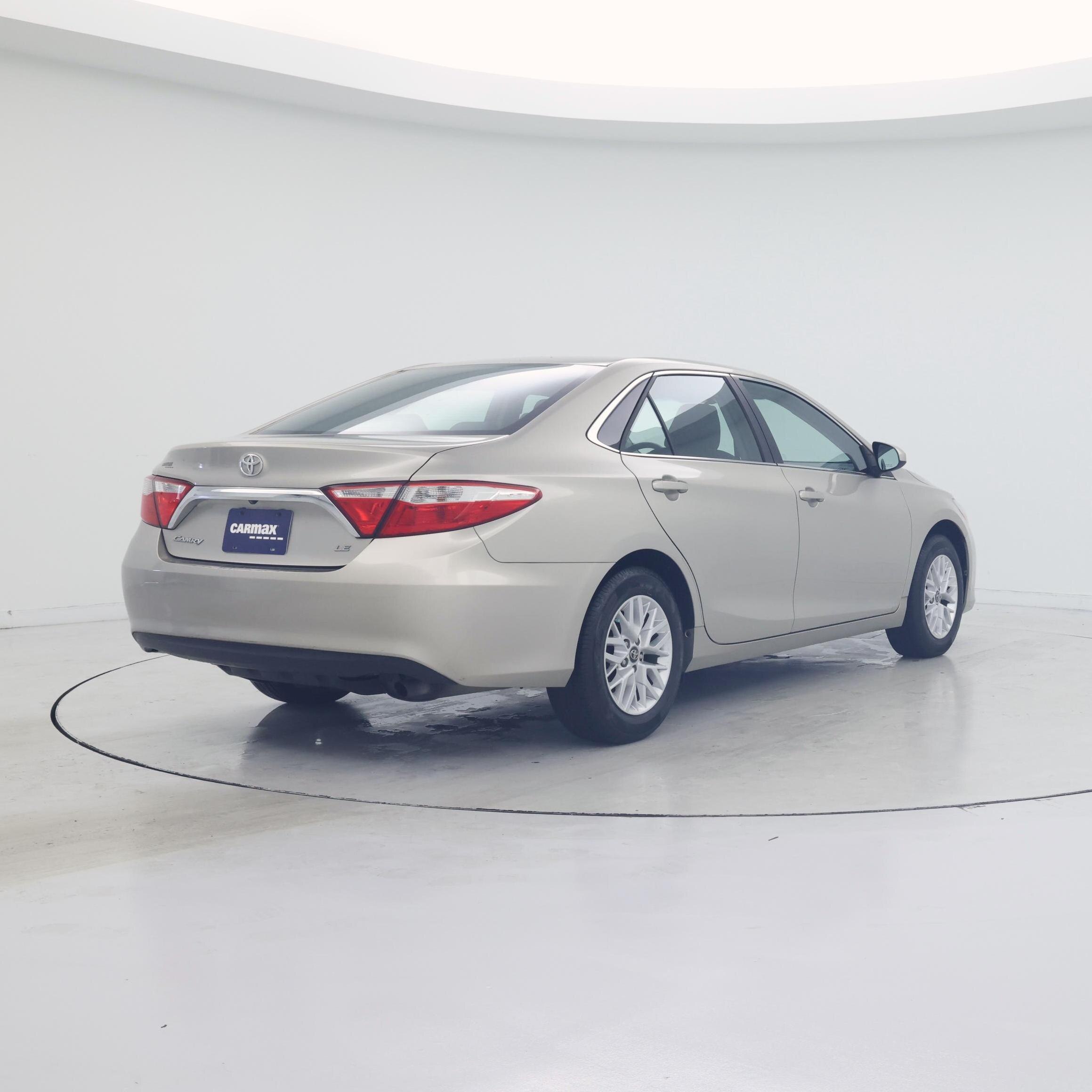 Thumbnail: 2017 Toyota Camry - 8