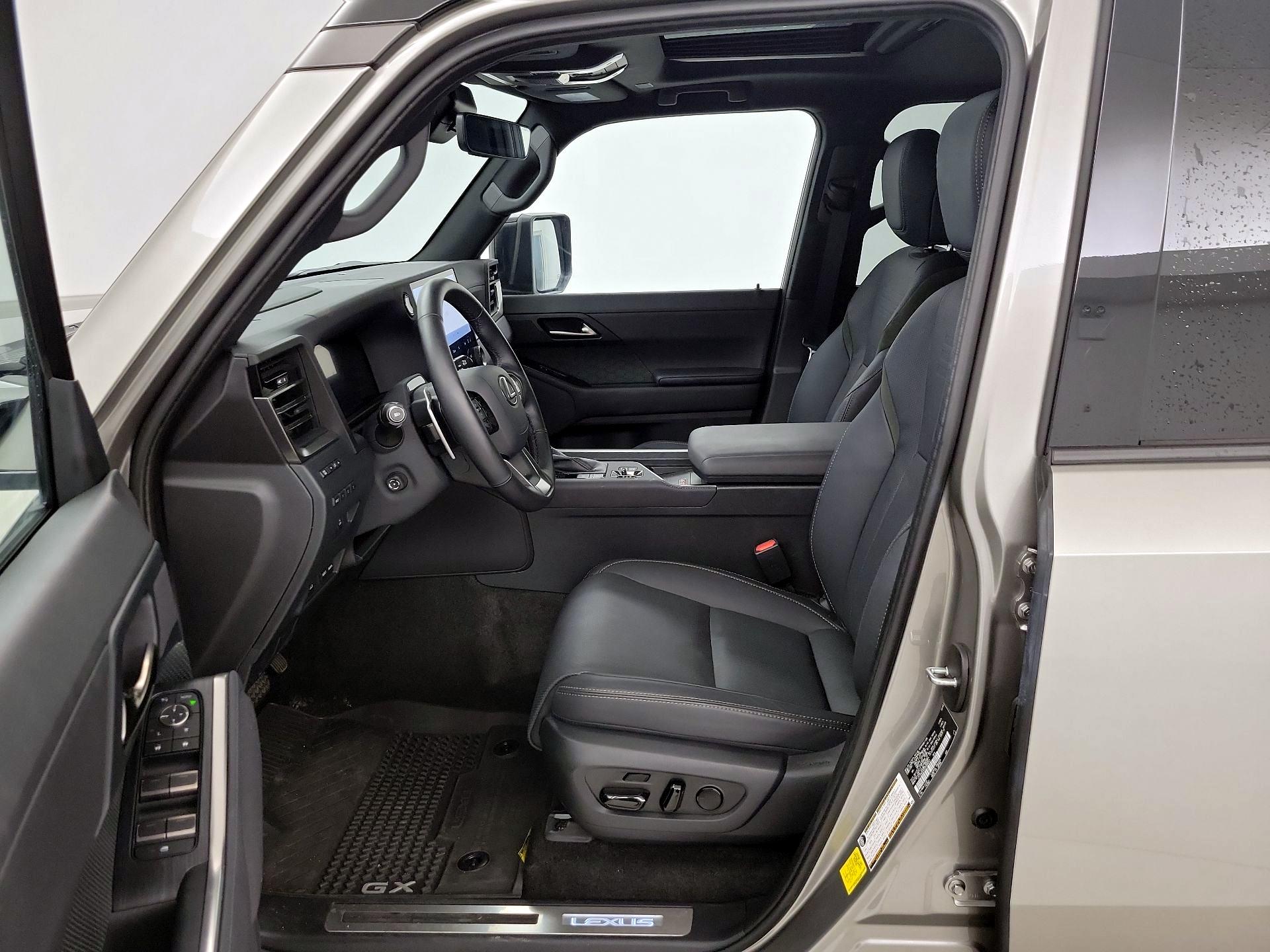 Thumbnail: 2025 Lexus GX - 11