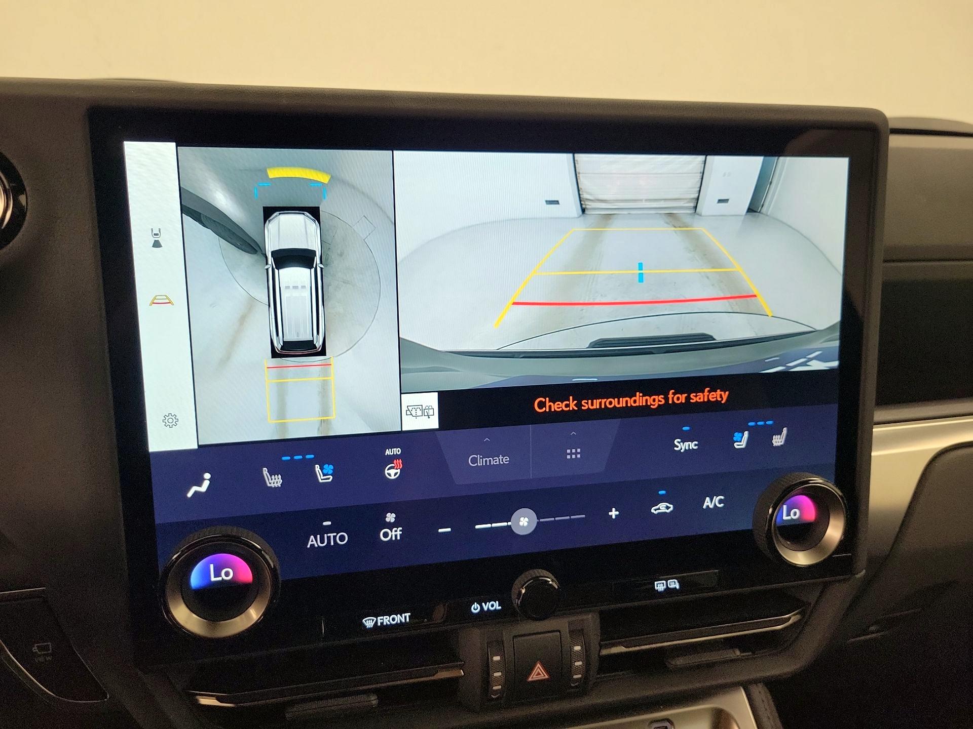 Thumbnail: 2025 Lexus GX - 14