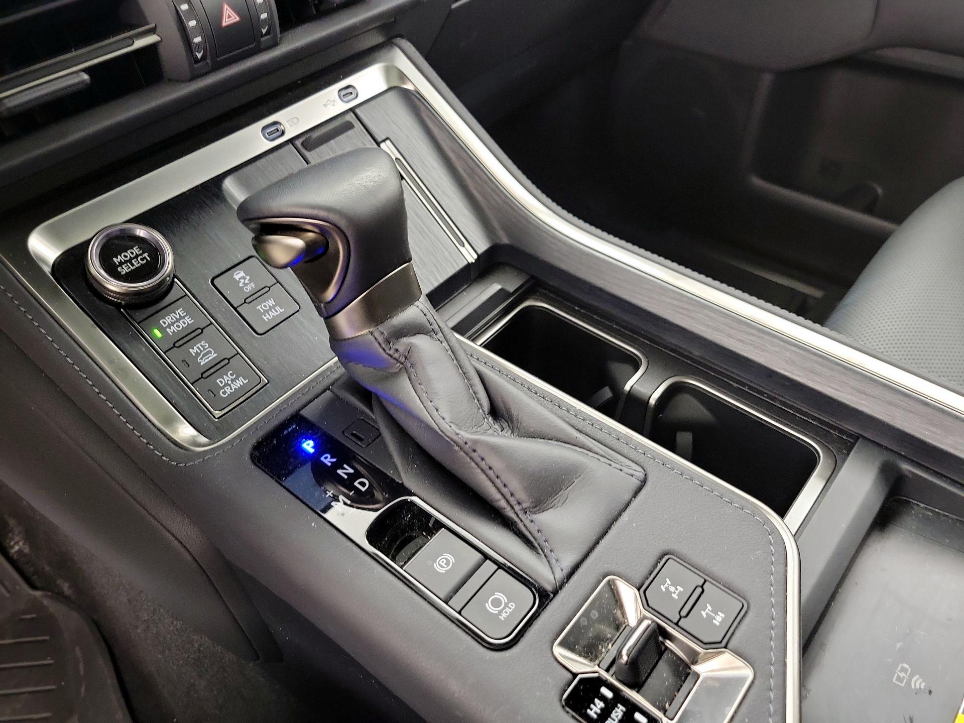 Thumbnail: 2025 Lexus GX - 17