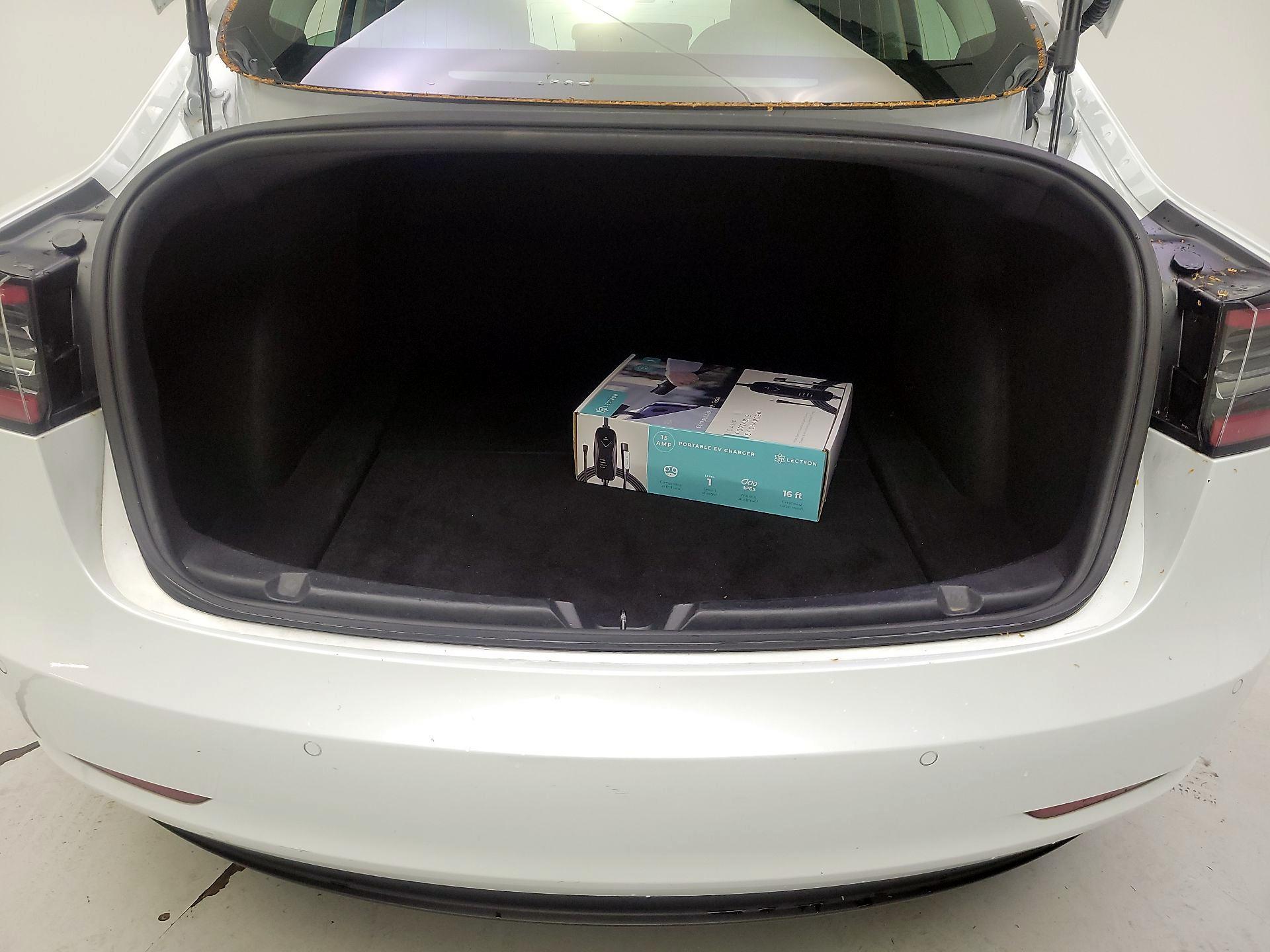 Thumbnail: 2020 Tesla Model 3 - 20