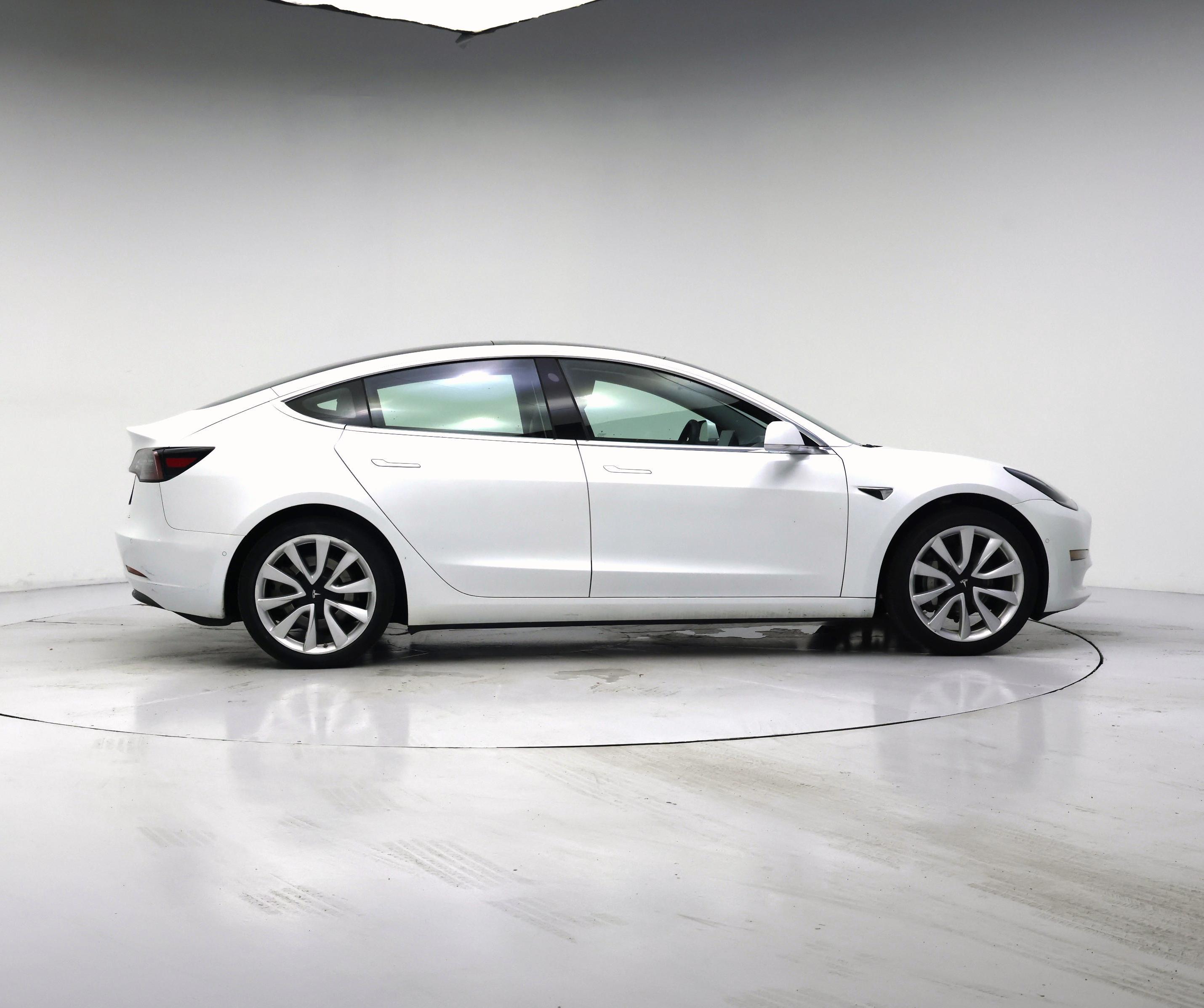 Thumbnail: 2020 Tesla Model 3 - 7