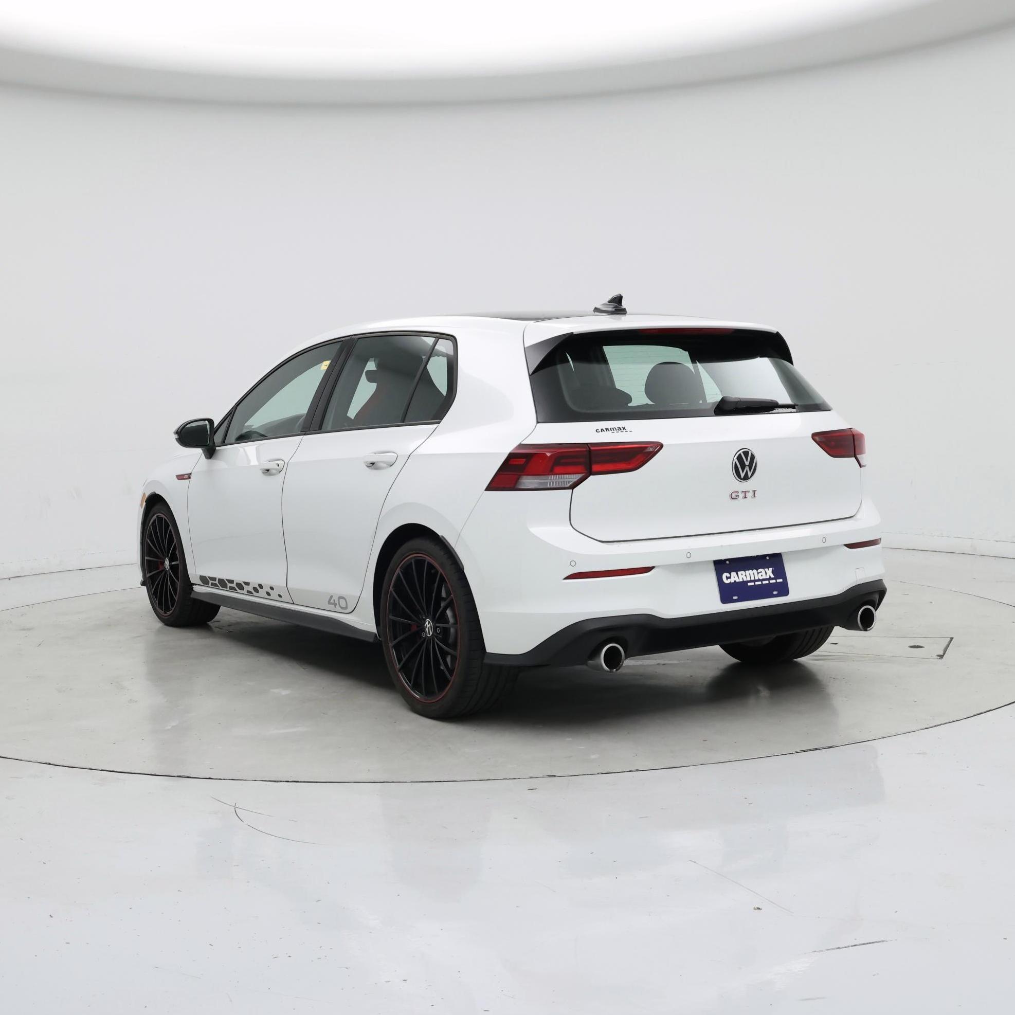 Thumbnail: 2023 Volkswagen Golf - 2