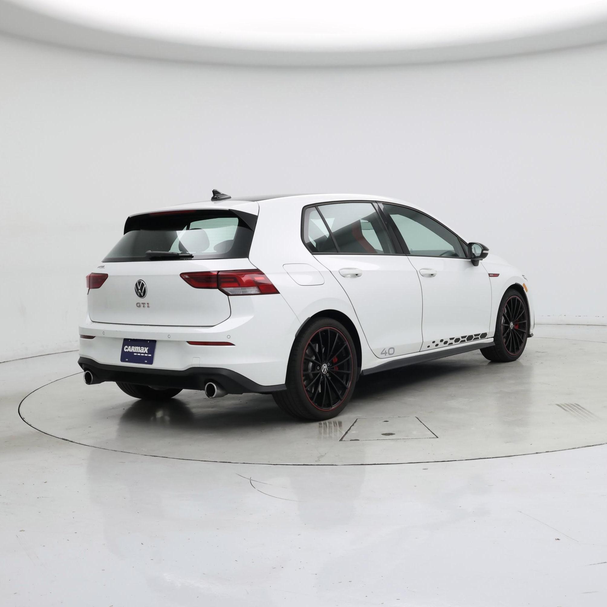 Thumbnail: 2023 Volkswagen Golf - 8