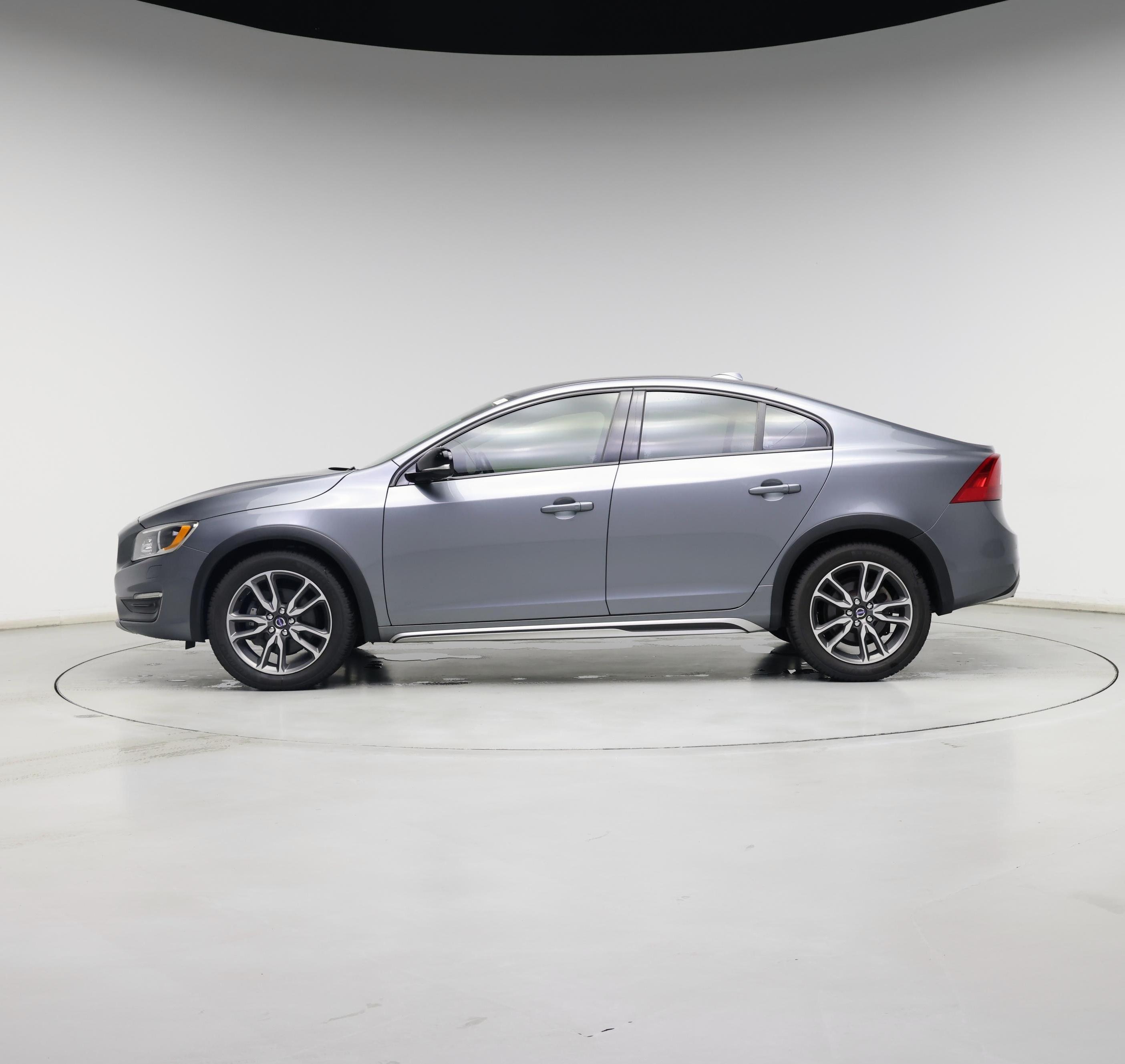Thumbnail: 2016 Volvo S60 - 3
