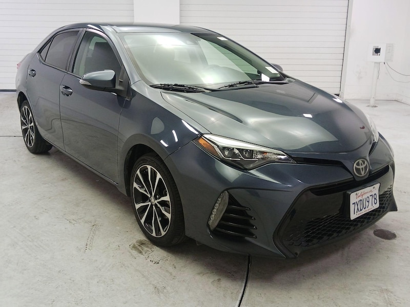 2017 Toyota Corolla SE -
                  Palm Desert, CA