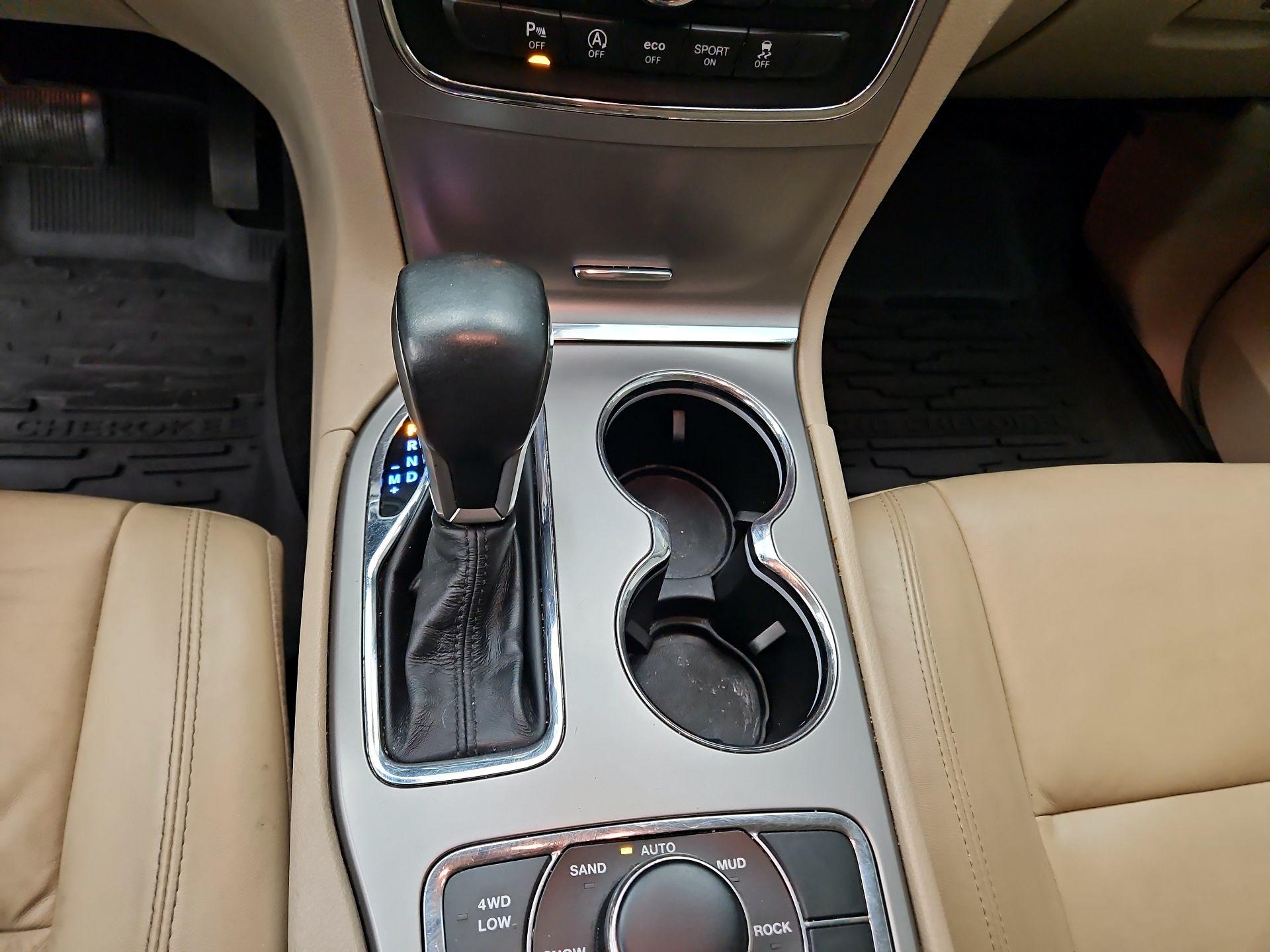 Thumbnail: 2018 Jeep Grand Cherokee - 18
