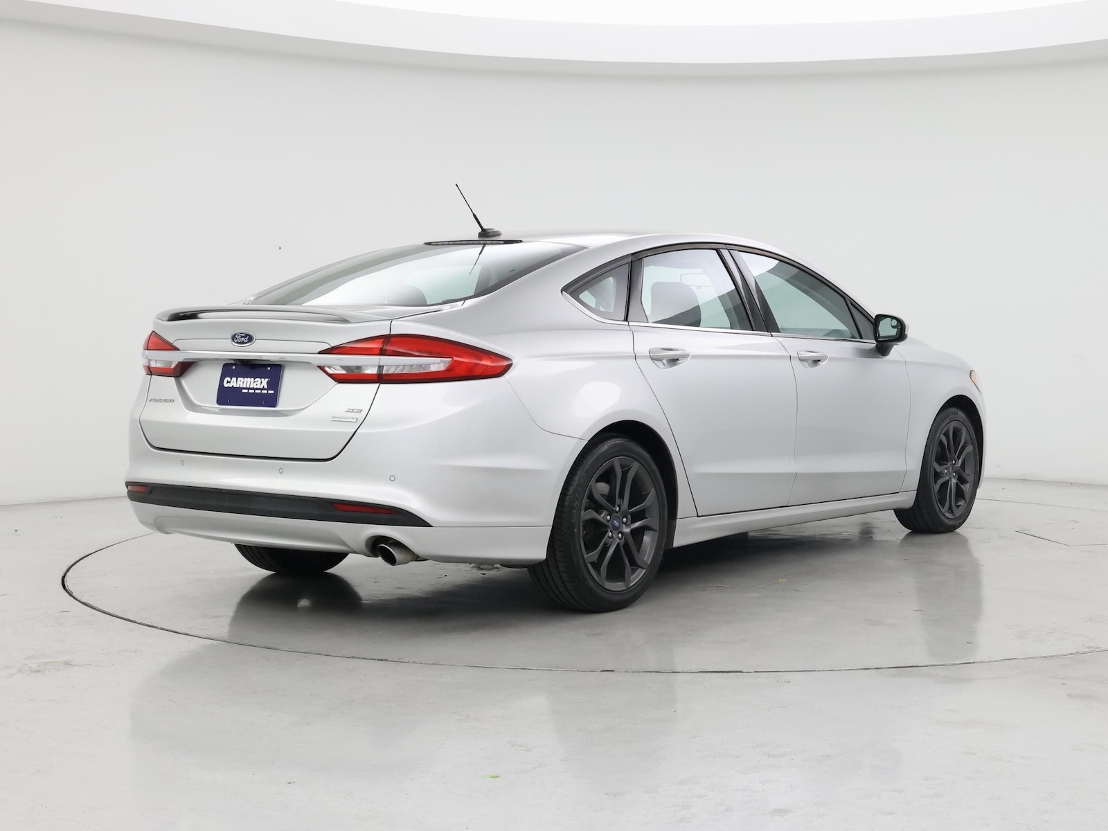 2018 Ford Fusion SE - Photo 9
