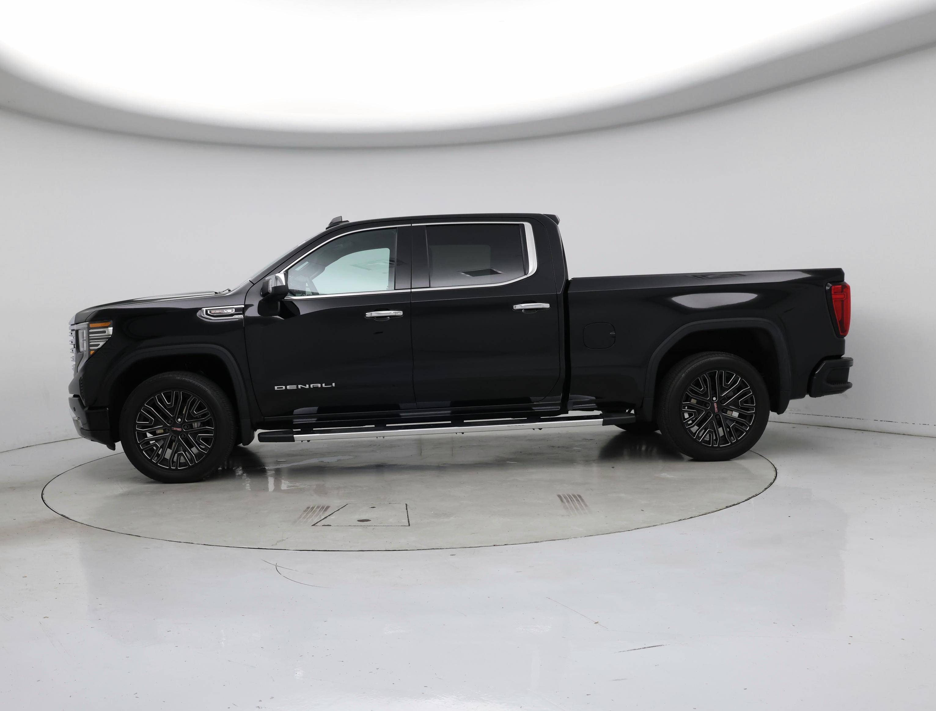 Thumbnail: 2023 GMC Sierra 1500 - 3