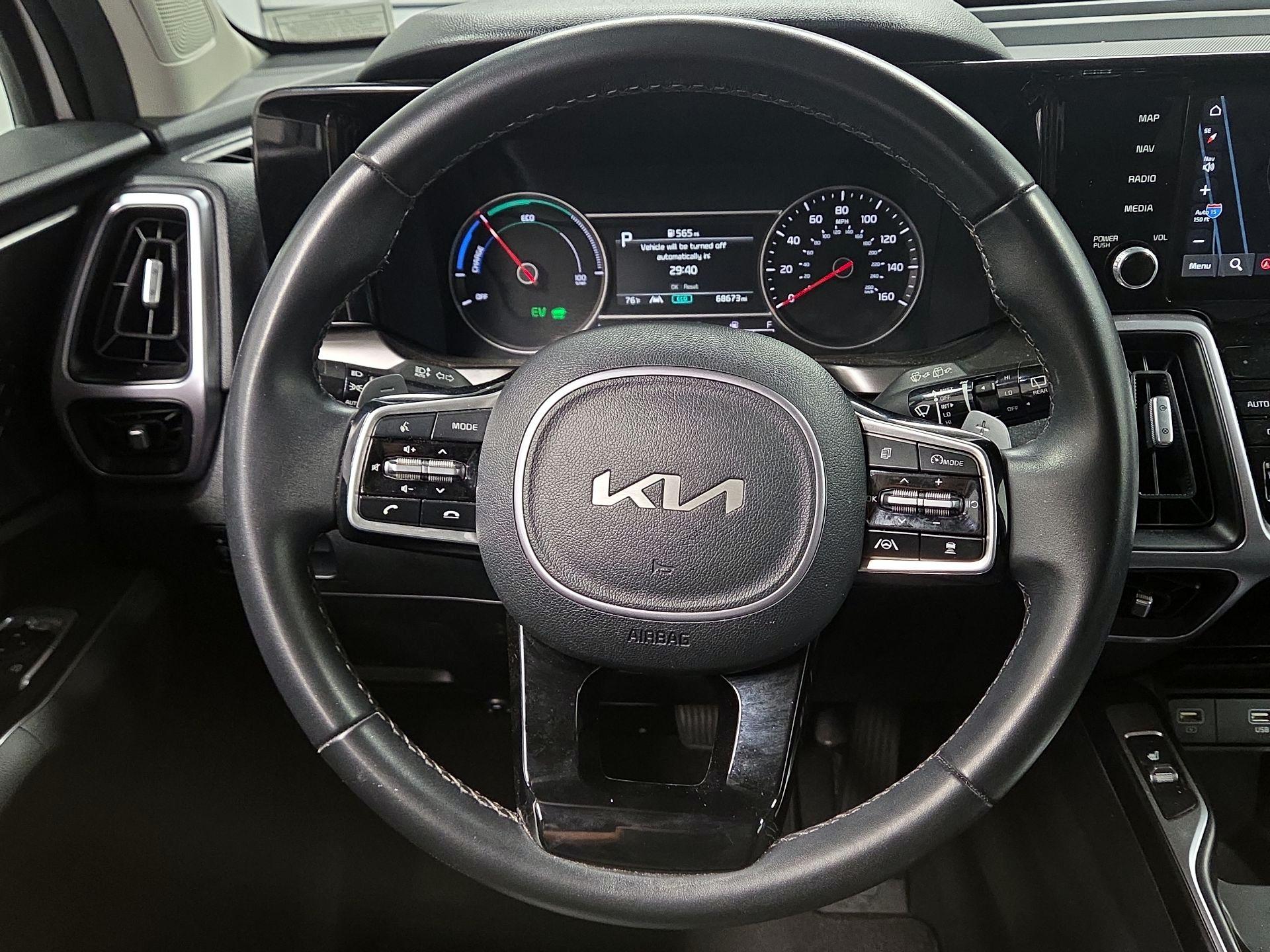 Thumbnail: 2023 Kia Sorento - 10