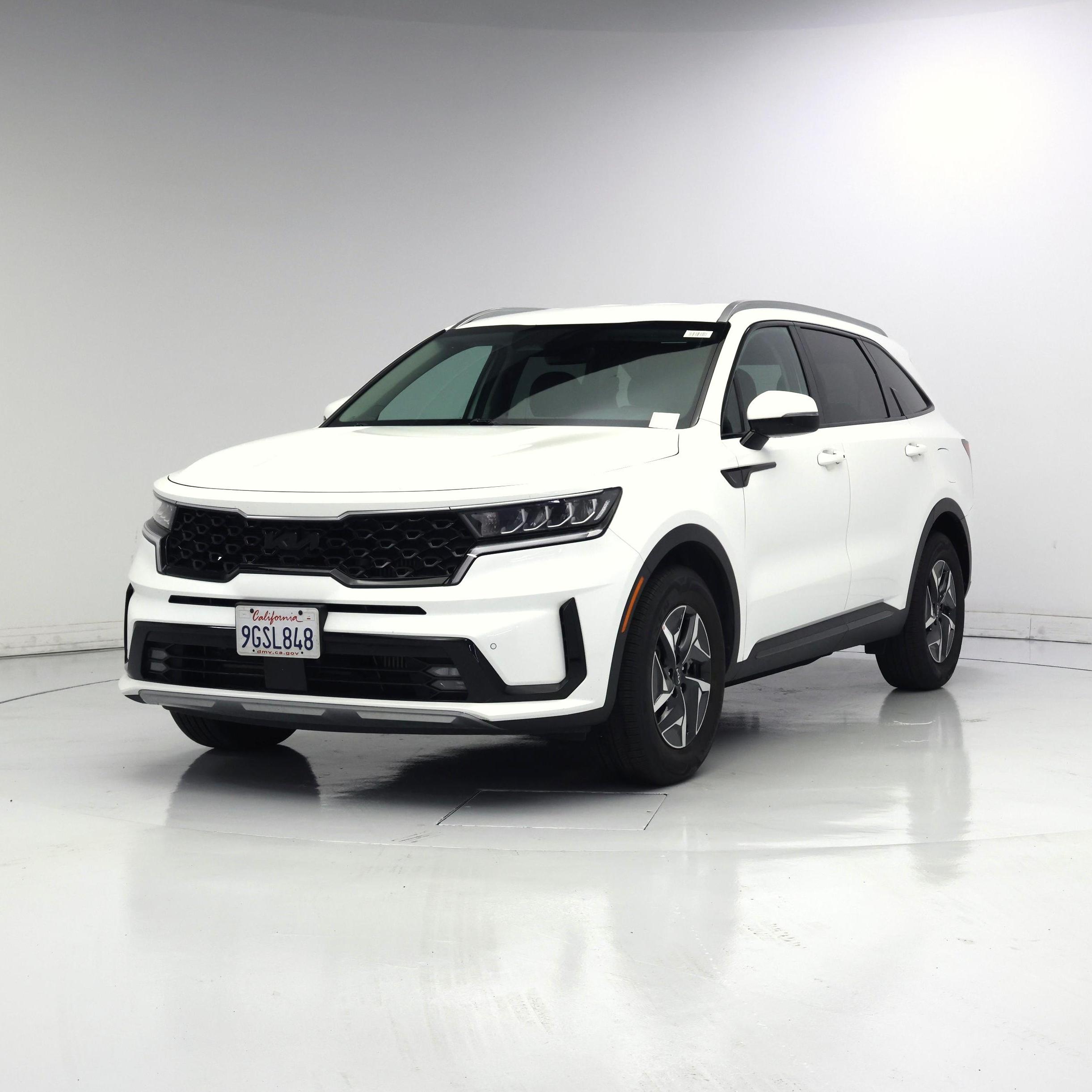 Thumbnail: 2023 Kia Sorento - 4