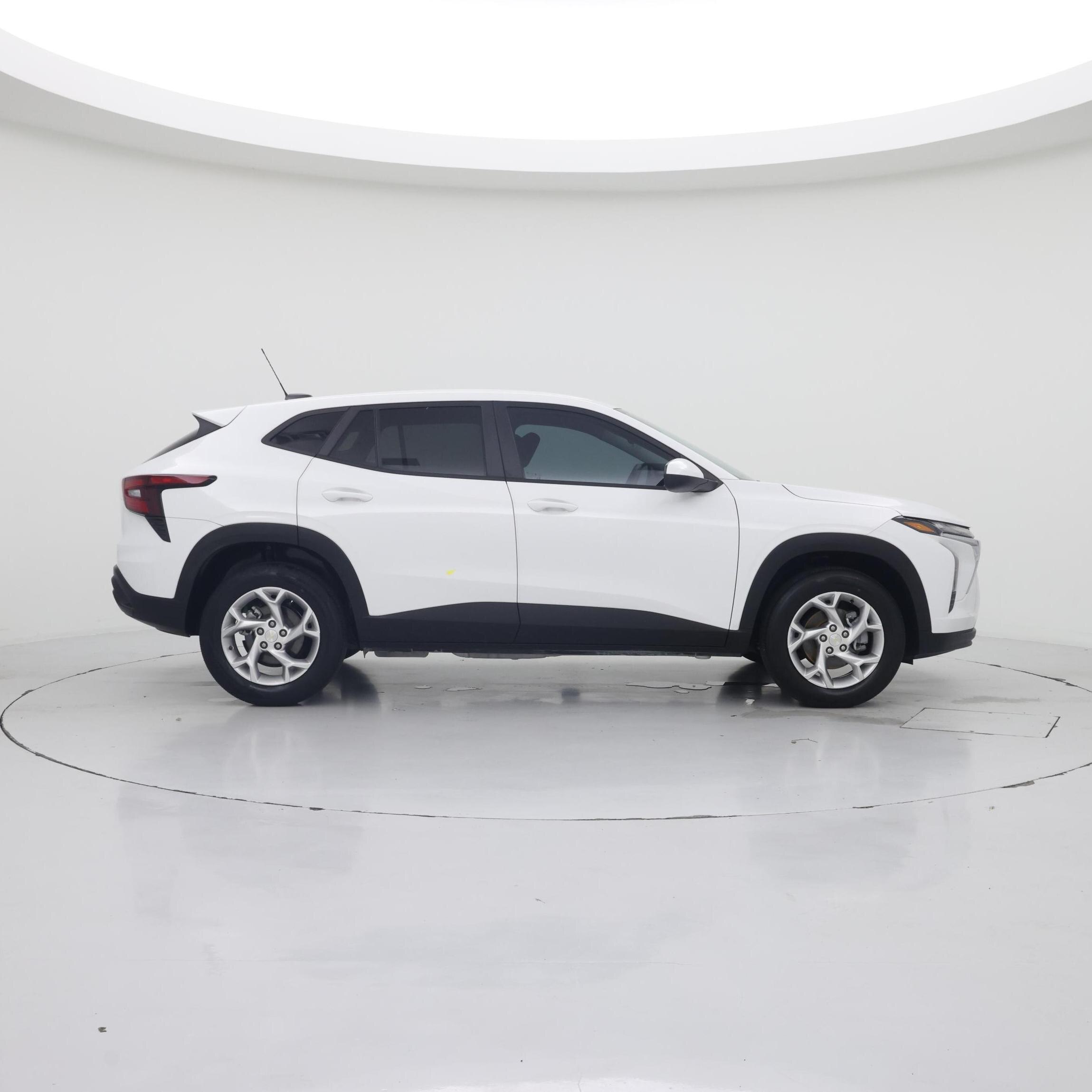 Thumbnail: 2025 Chevrolet Trax - 7