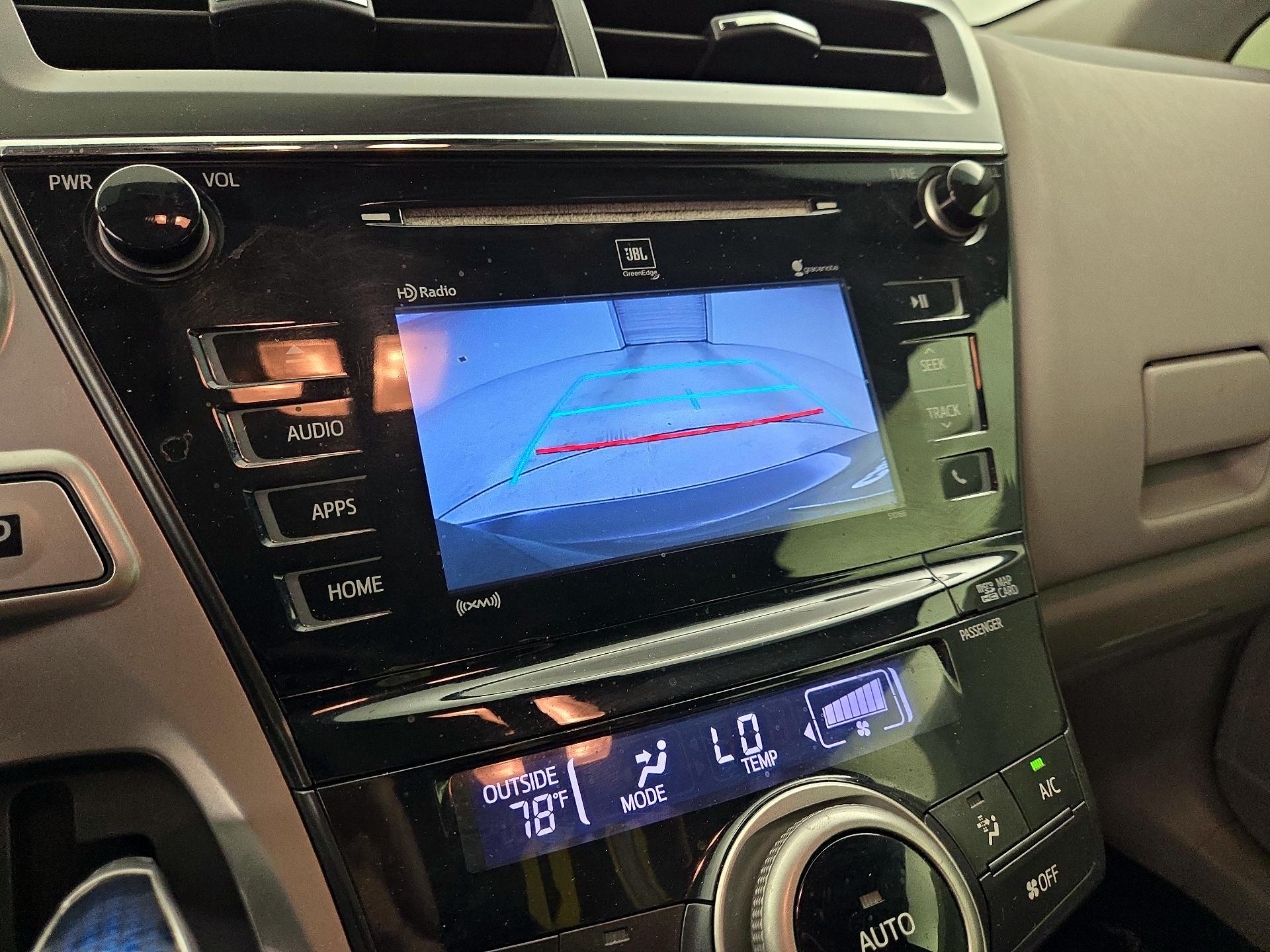 Thumbnail: 2017 Toyota Prius v - 15