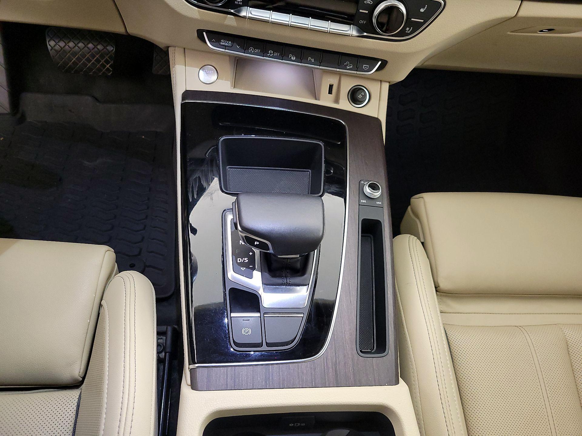 Thumbnail: 2021 Audi Q5 - 18