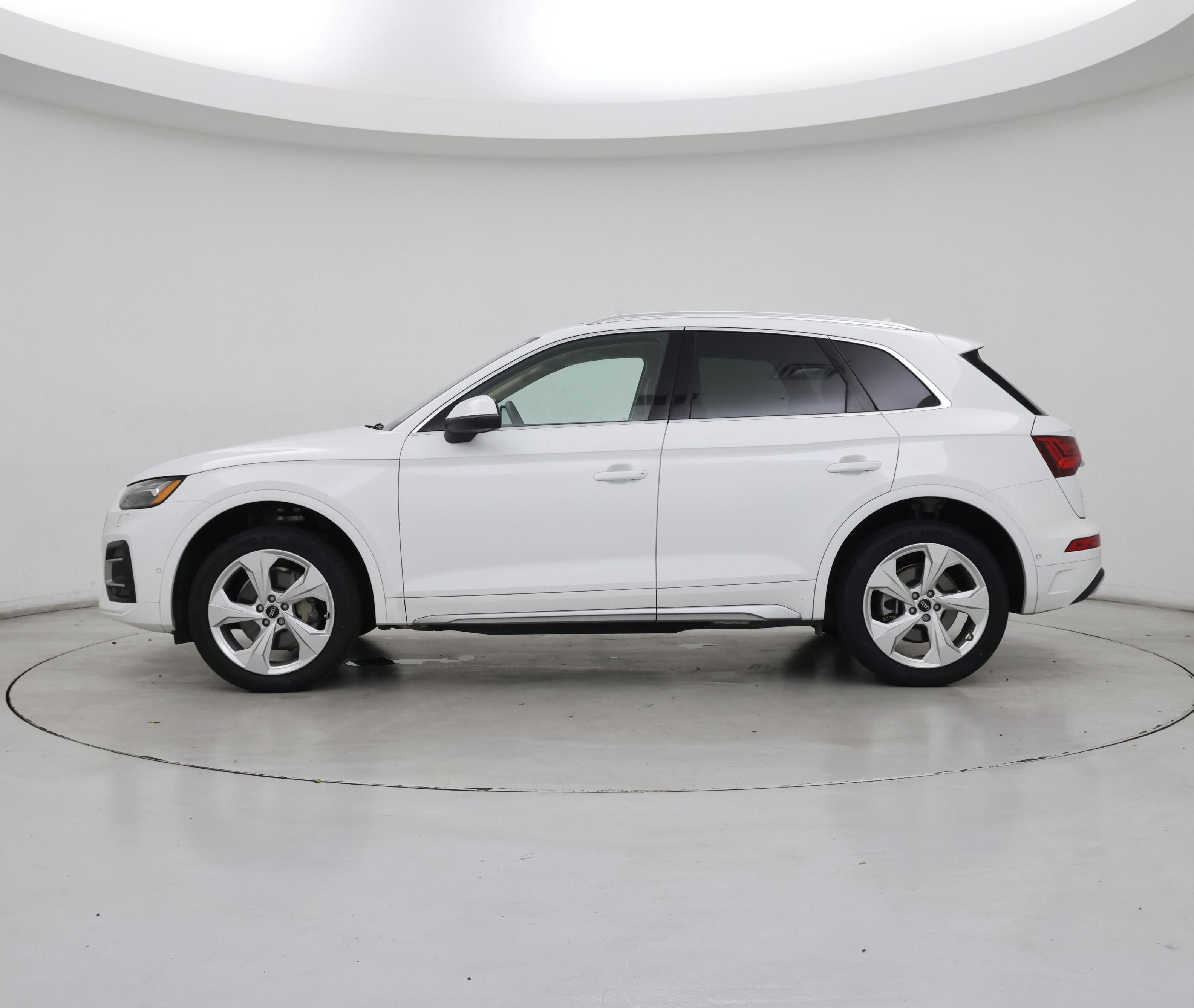 Thumbnail: 2021 Audi Q5 - 3