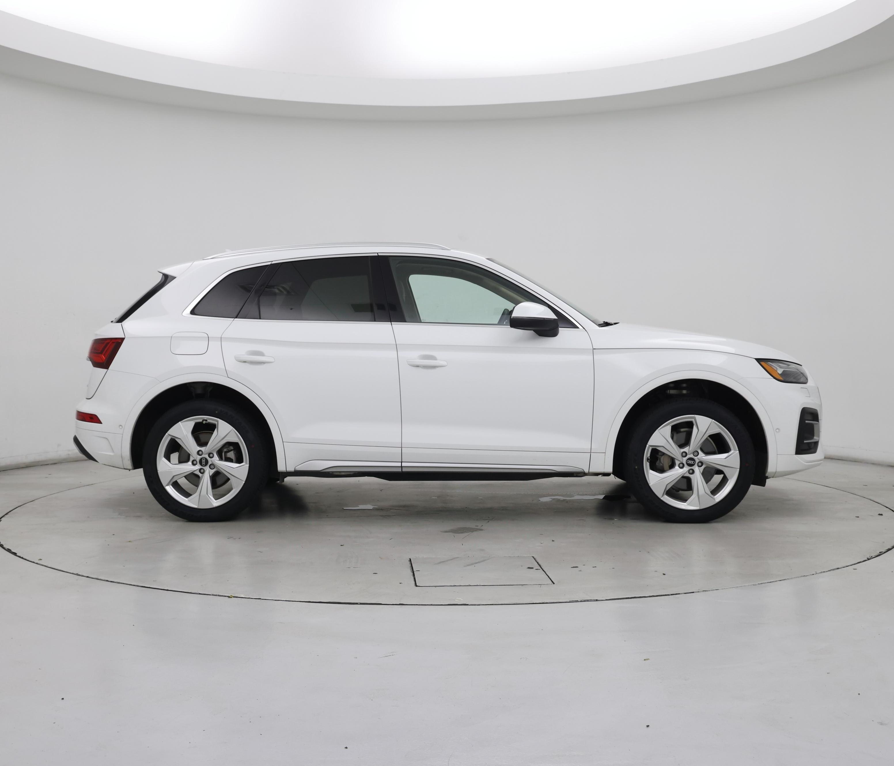 Thumbnail: 2021 Audi Q5 - 7