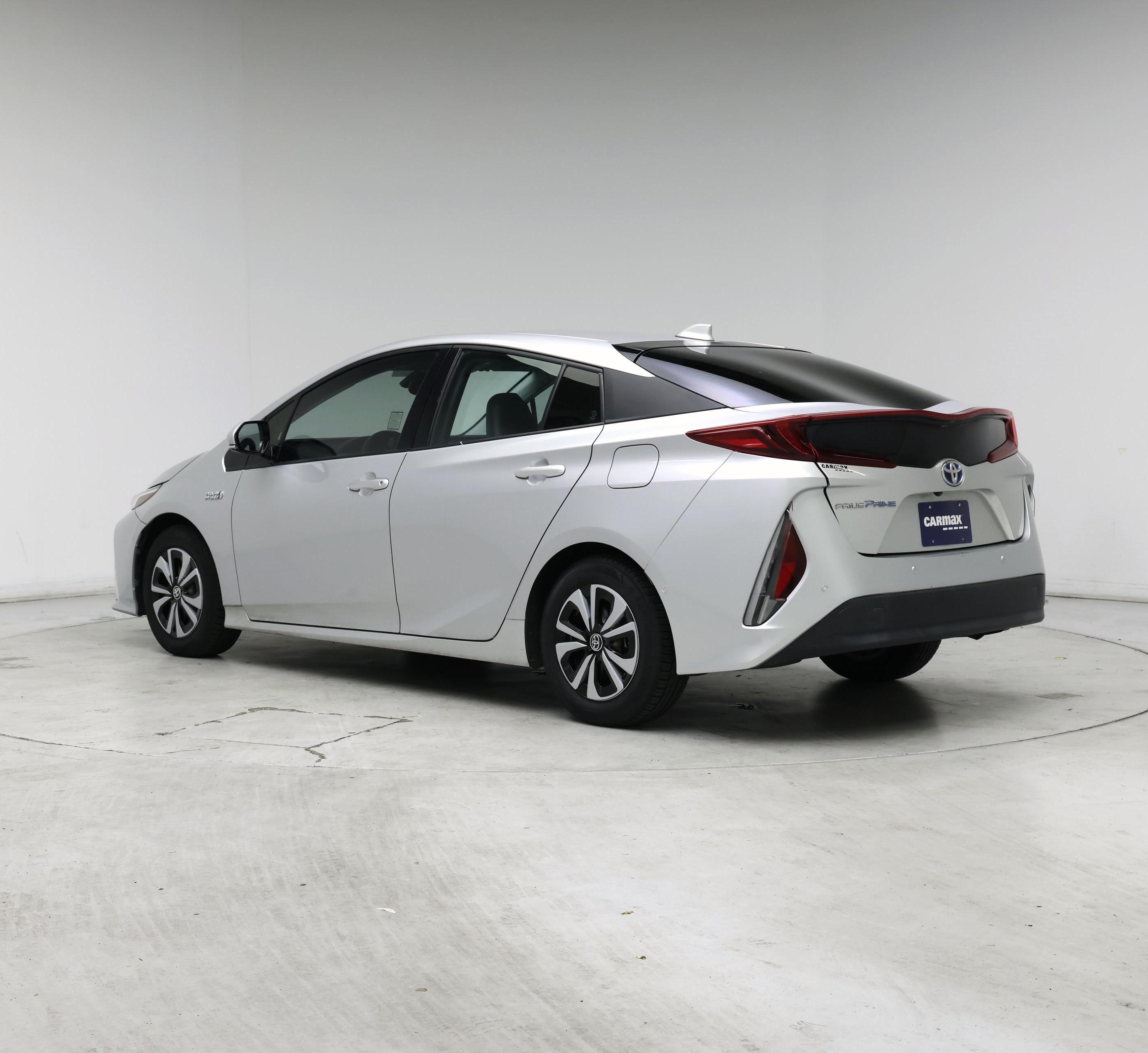 Thumbnail: 2017 Toyota Prius Prime - 2