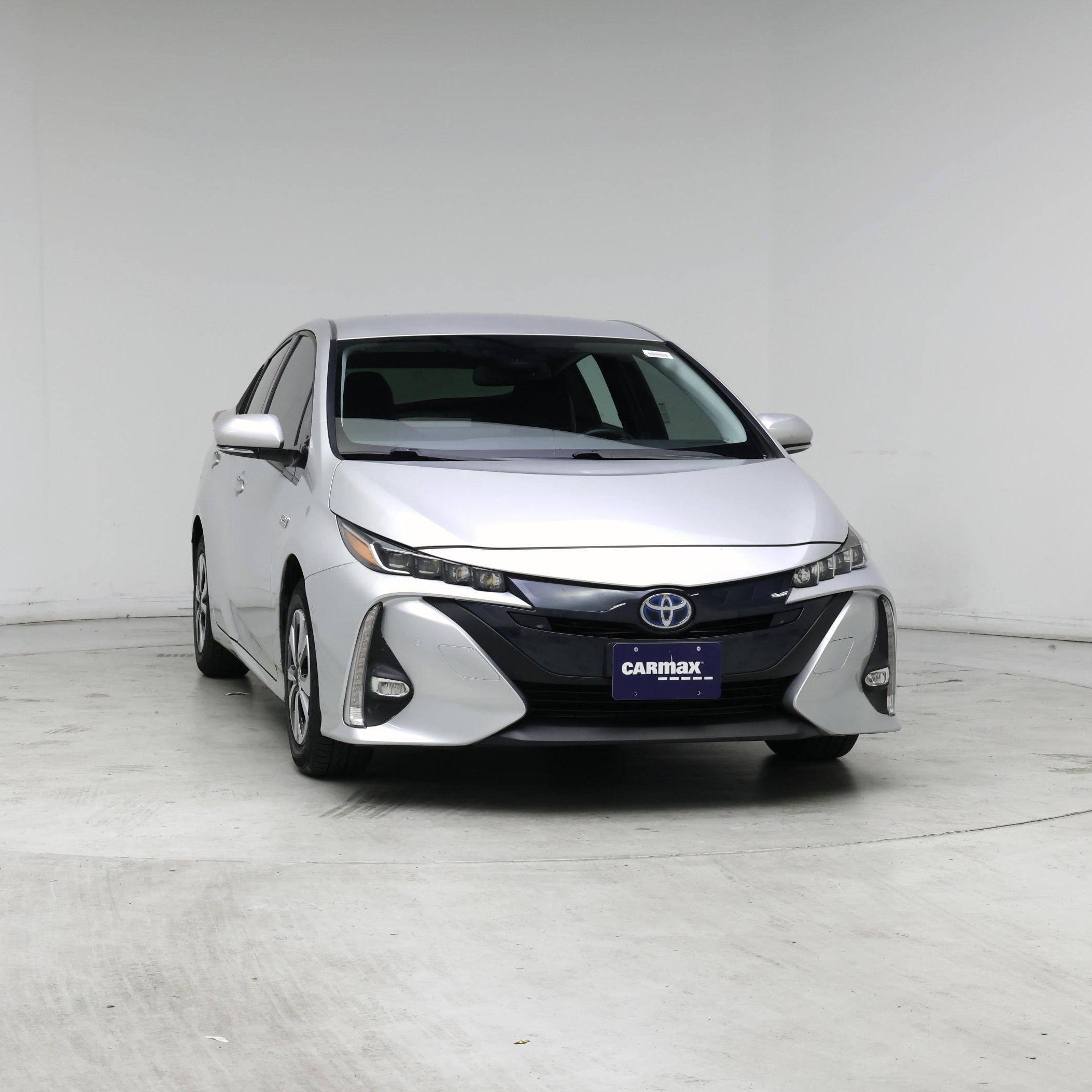 Thumbnail: 2017 Toyota Prius Prime - 5