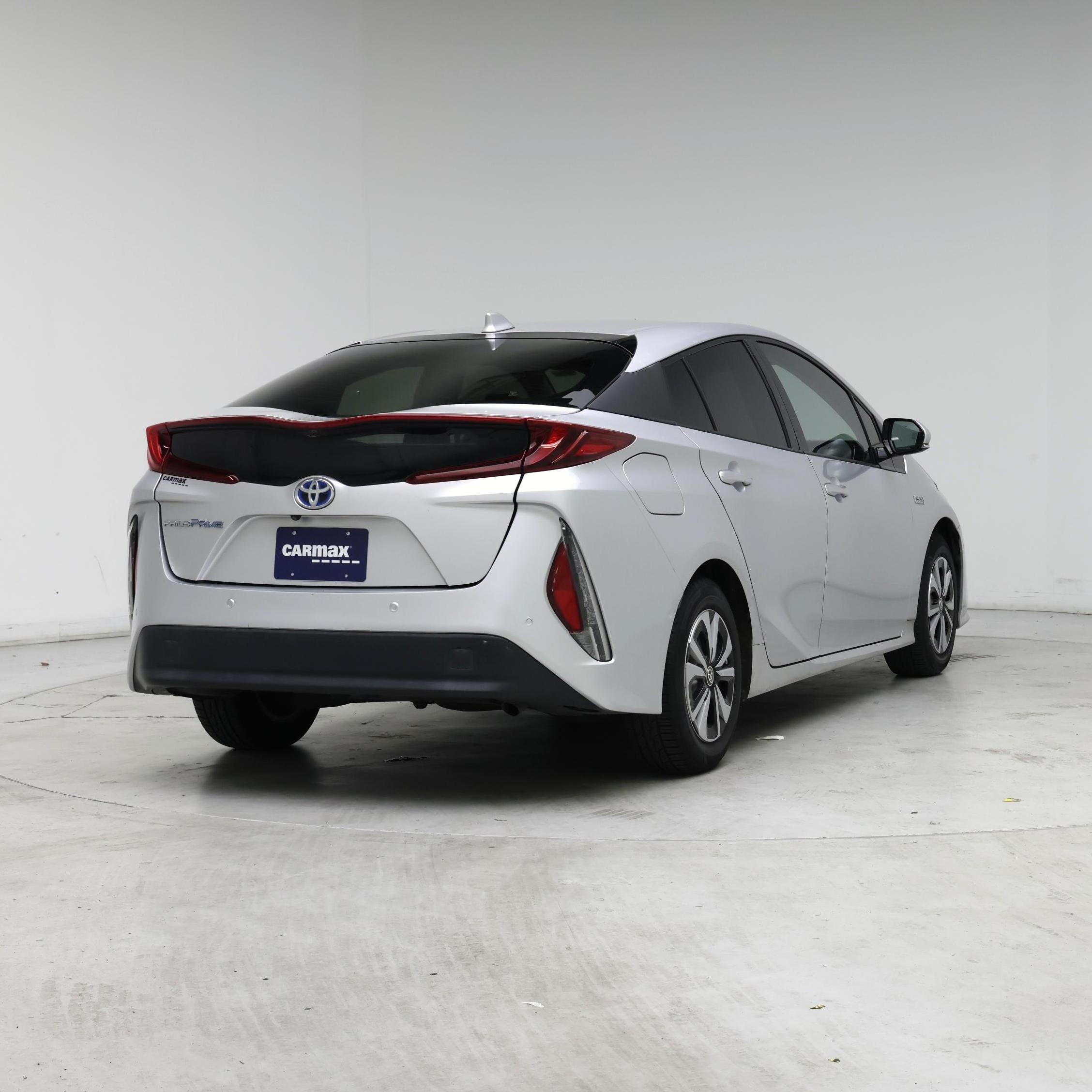 Thumbnail: 2017 Toyota Prius Prime - 8