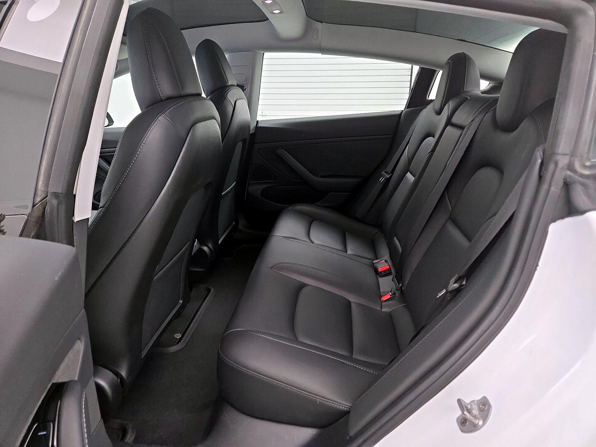 Thumbnail: 2019 Tesla Model 3 - 18