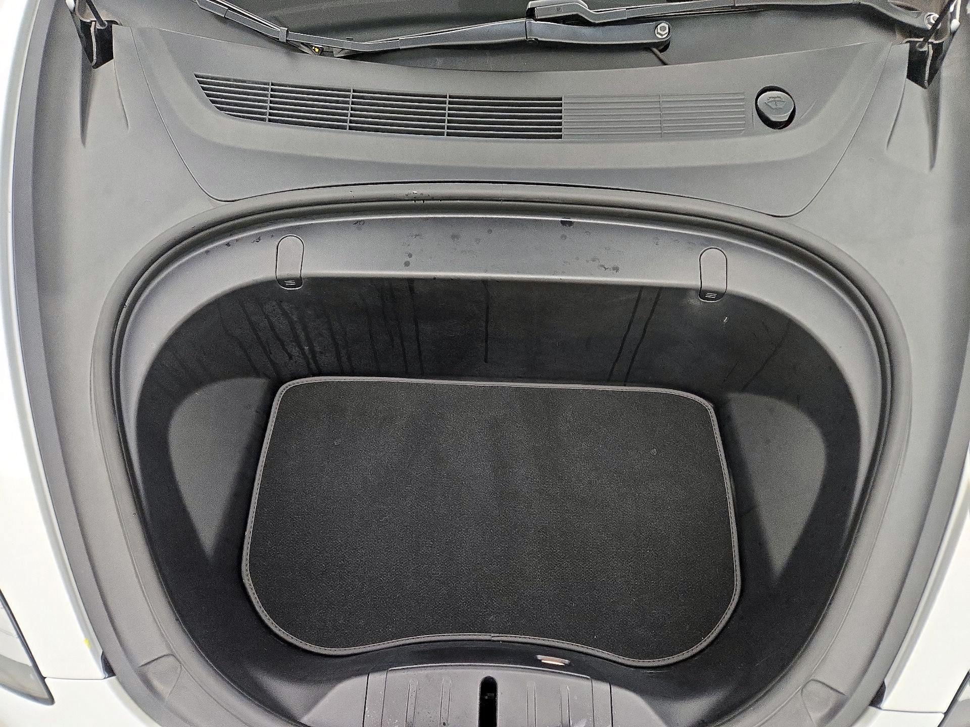 Thumbnail: 2019 Tesla Model 3 - 20