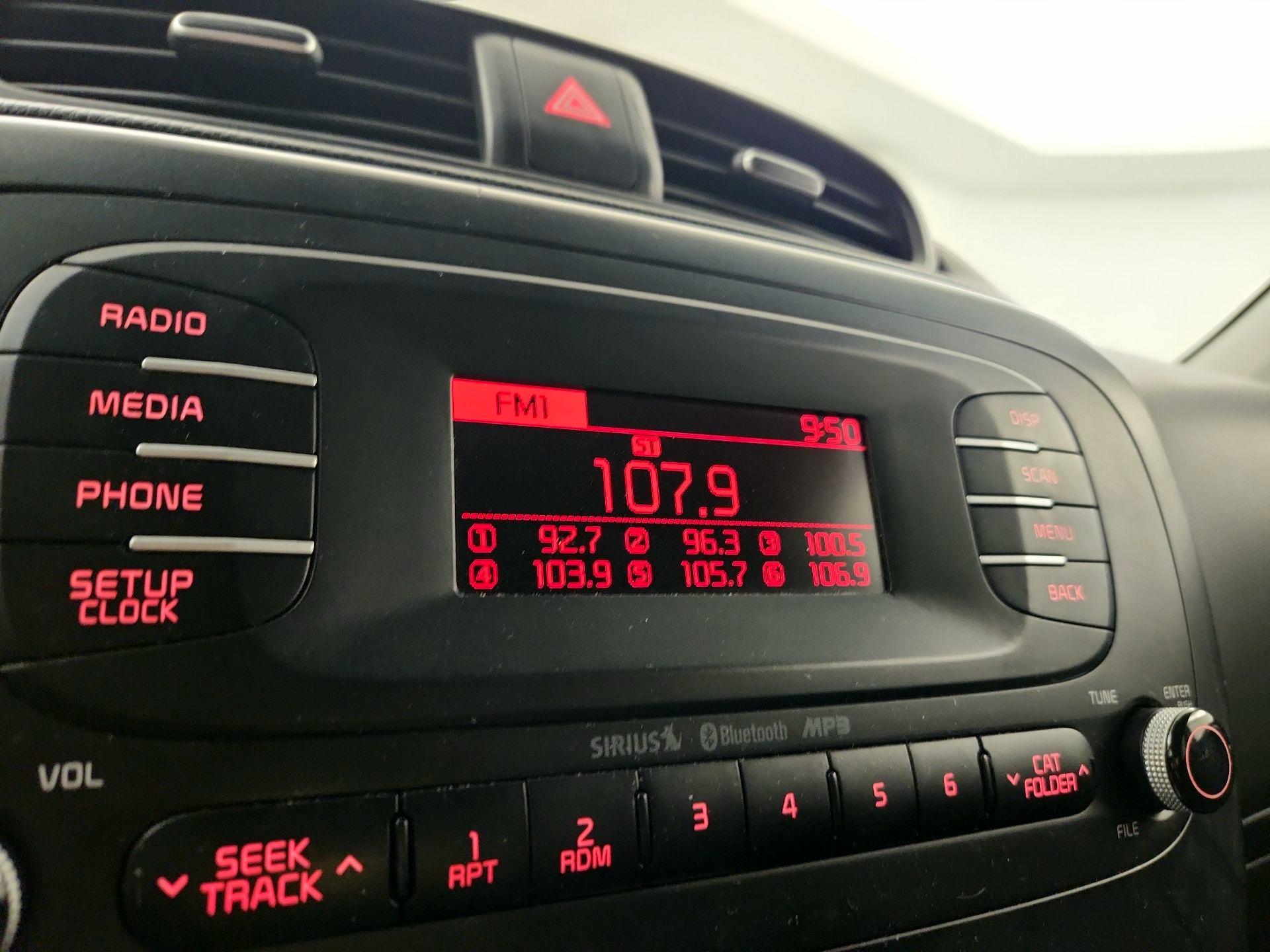 Thumbnail: 2015 Kia Soul - 14