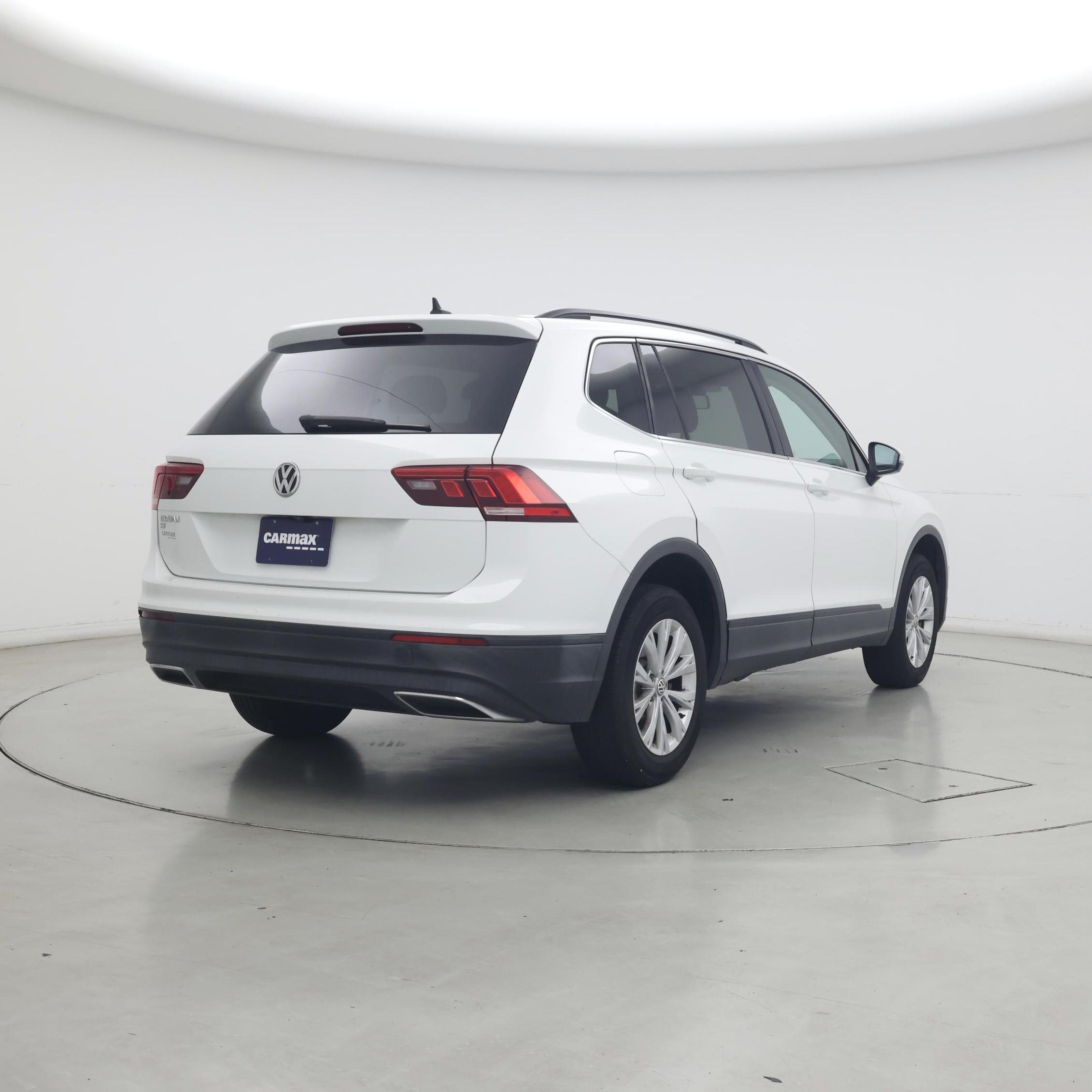 Thumbnail: 2019 Volkswagen Tiguan - 8